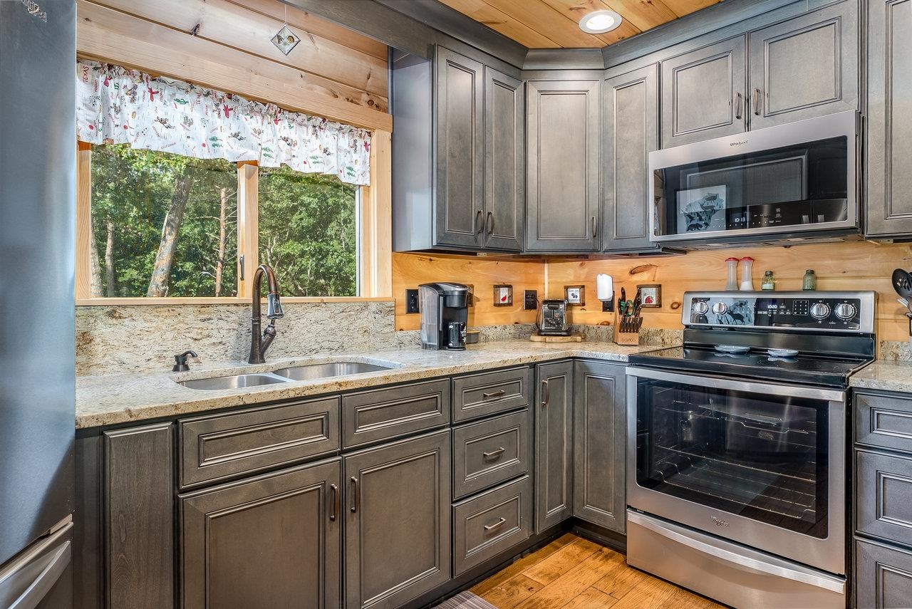 3940 US HWY 340, STANLEY, Virginia 22851, 1 Bedroom Bedrooms, ,2 BathroomsBathrooms,Residential,14,3940 US HWY 340,665496 MLS # 665496 3940 US HWY 340, STANLEY, Virginia 22851, 1 Bedroom Bedrooms, ,2 BathroomsBathrooms,Residential,14,3940 US HWY 340,665496 MLS # 665496