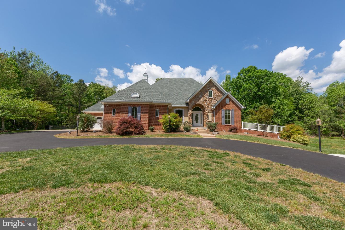 18134 GREEN BLVD, KING GEORGE, Virginia 22485, 4 Bedrooms Bedrooms, ,4 BathroomsBathrooms,Residential,For Sale,18134 GREEN BLVD,VAKG2006432 MLS # VAKG2006432