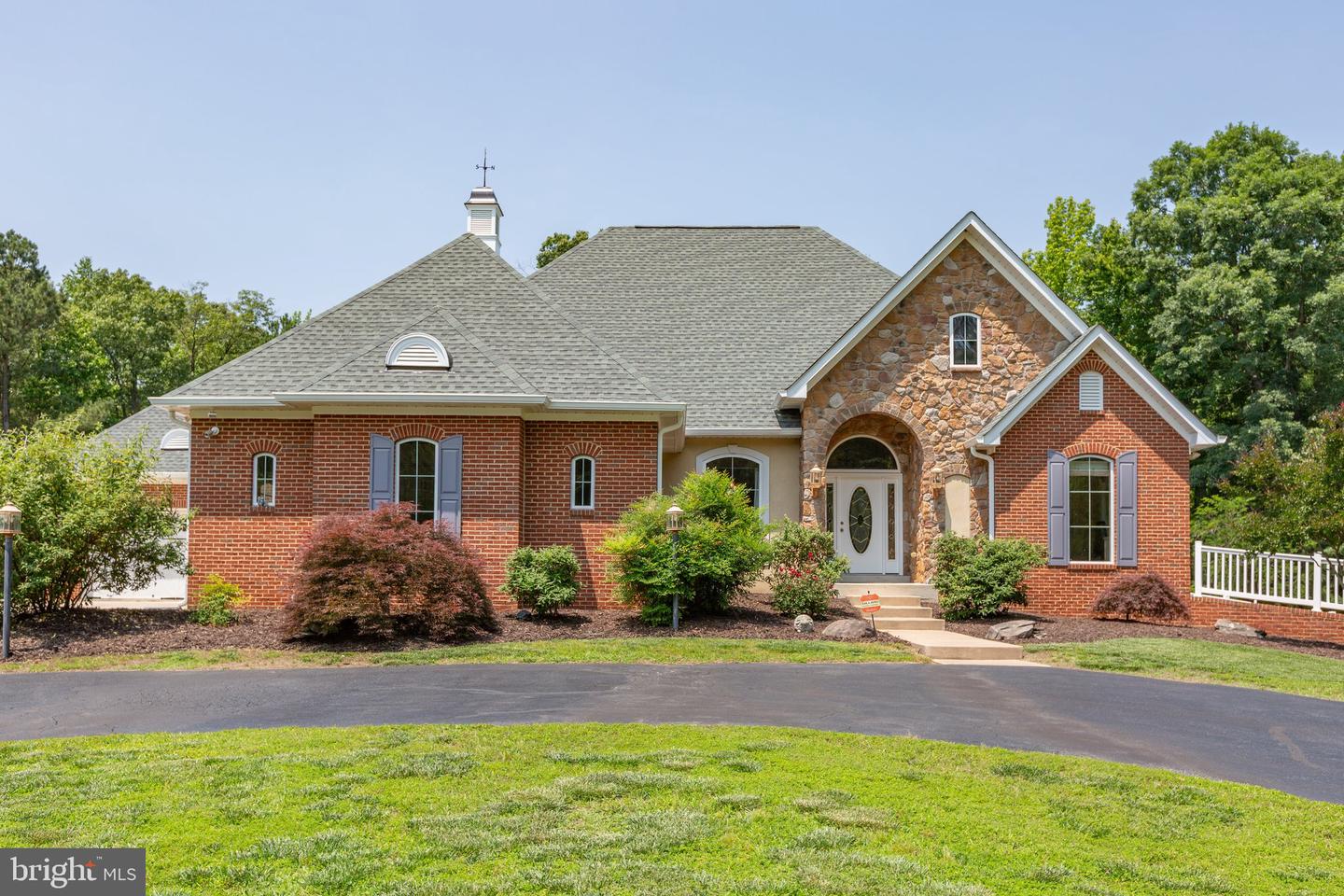 18134 GREEN BLVD, KING GEORGE, Virginia 22485, 4 Bedrooms Bedrooms, ,4 BathroomsBathrooms,Residential,For Sale,18134 GREEN BLVD,VAKG2006432 MLS # VAKG2006432