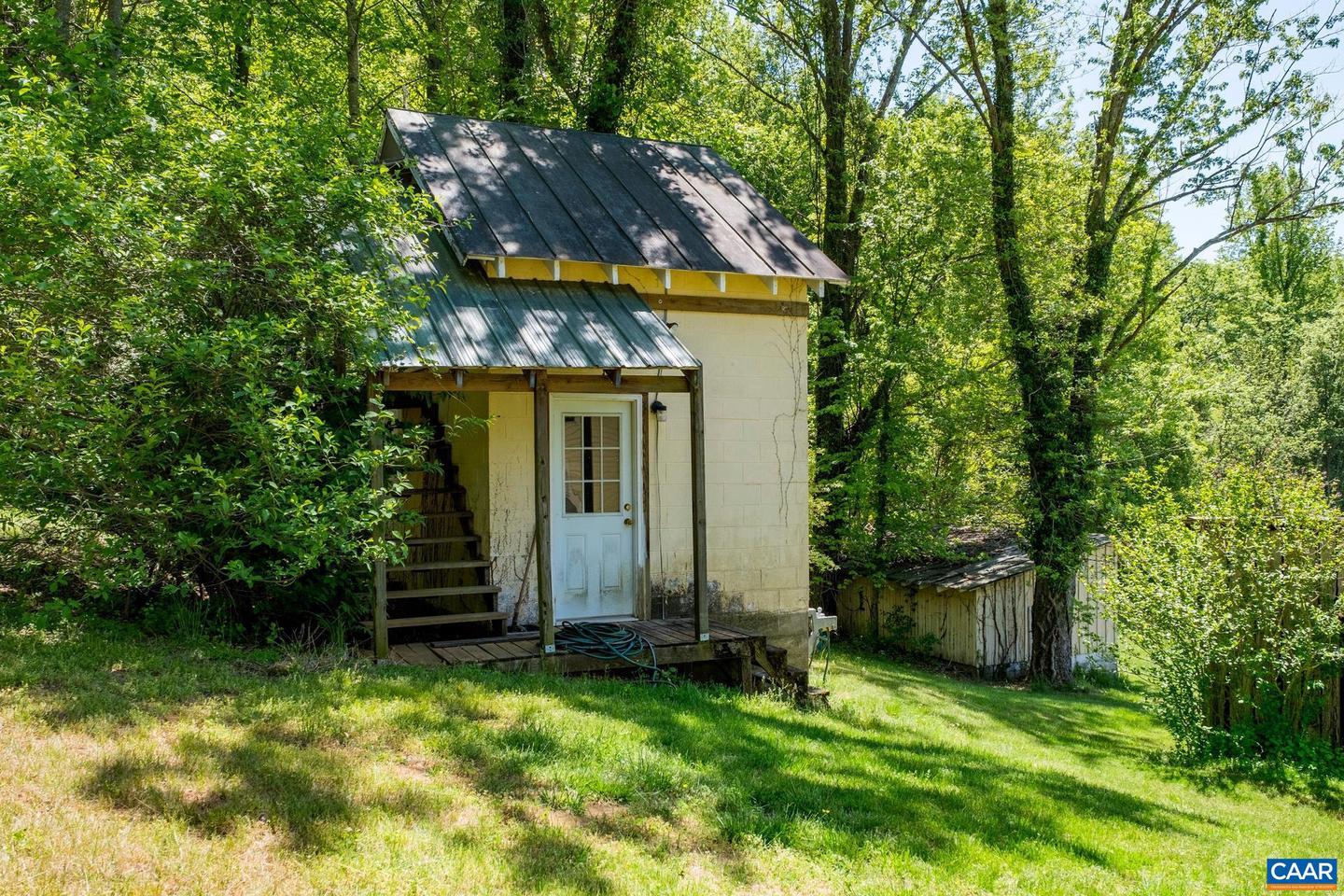 1362 FORTUNES COVE LN, LOVINGSTON, Virginia 22949, 4 Bedrooms Bedrooms, ,2 BathroomsBathrooms,Residential,For Sale,1362 FORTUNES COVE LN,665516 MLS # 665516 1362 FORTUNES COVE LN, LOVINGSTON, Virginia 22949, 4 Bedrooms Bedrooms, ,2 BathroomsBathrooms,Residential,For Sale,1362 FORTUNES COVE LN,665516 MLS # 665516