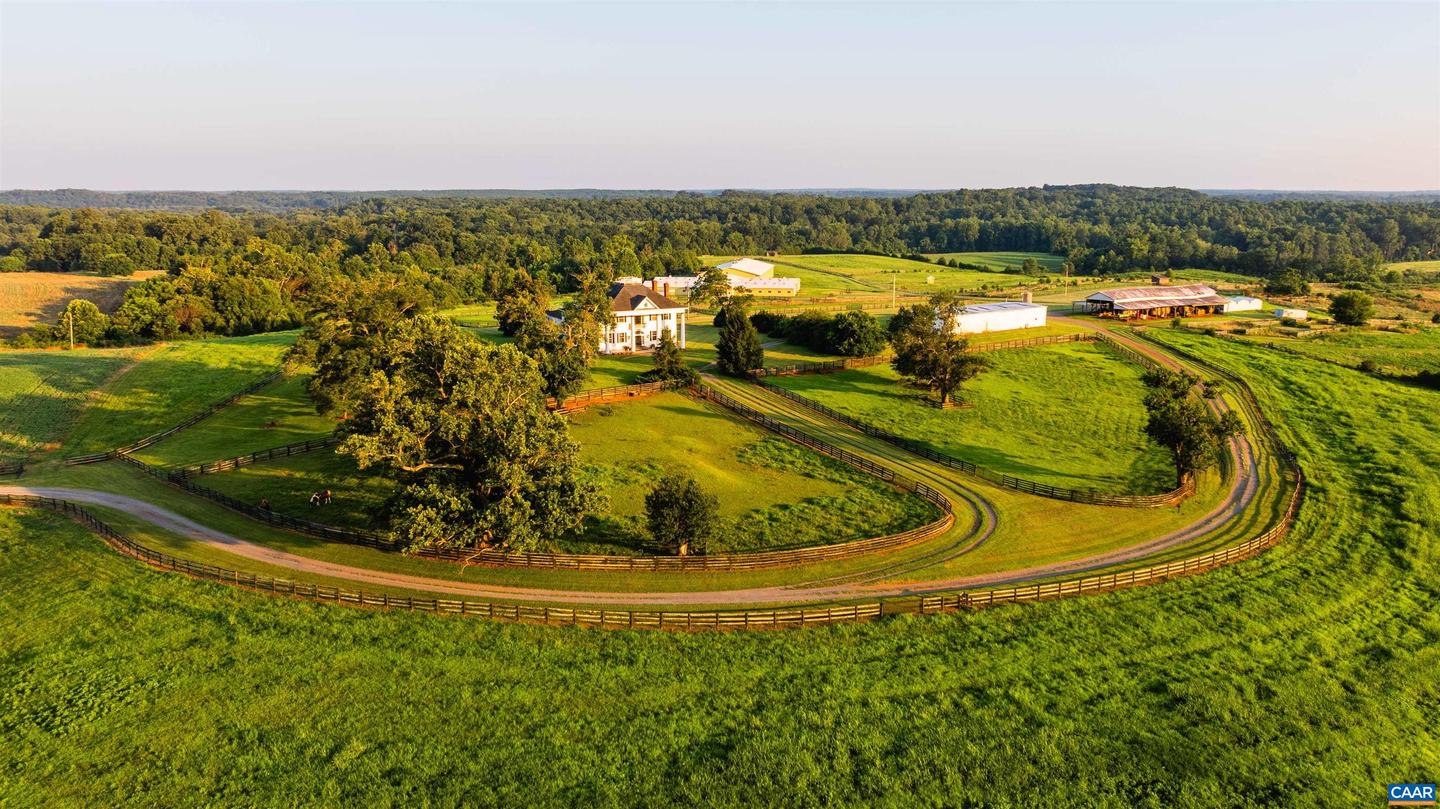 9313 GREENFIELD FARM, SCOTTSVILLE, Virginia 24590, 4 Bedrooms Bedrooms, ,4 BathroomsBathrooms,Residential,For Sale,9313 GREENFIELD FARM,665653 MLS # 665653 9313 GREENFIELD FARM, SCOTTSVILLE, Virginia 24590, 4 Bedrooms Bedrooms, ,4 BathroomsBathrooms,Residential,For Sale,9313 GREENFIELD FARM,665653 MLS # 665653