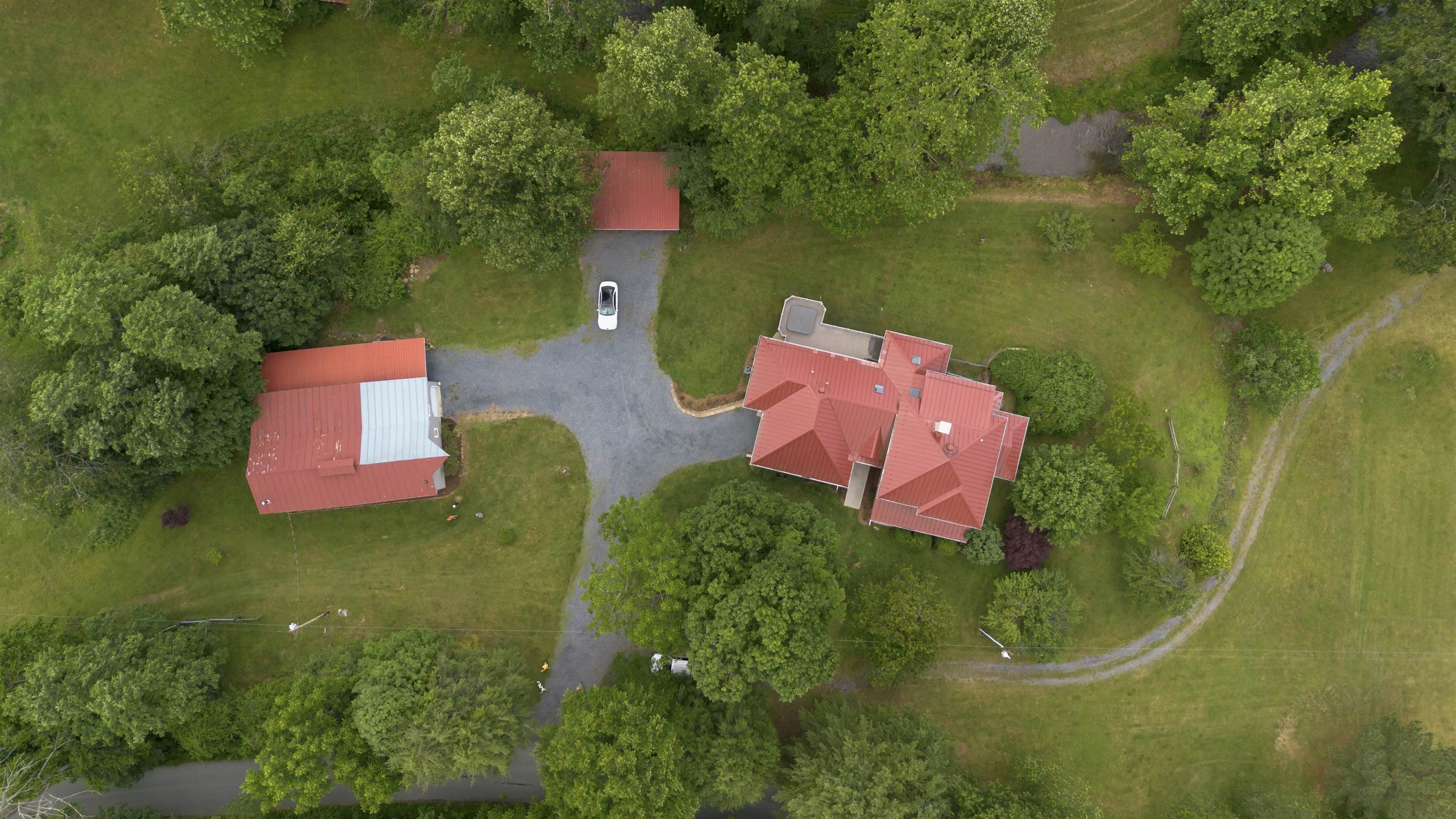 7304 DRY RUN RD, BURNSVILLE, Virginia 24487, 3 Bedrooms Bedrooms, ,2 BathroomsBathrooms,Residential,14,7304 DRY RUN RD,666061 MLS # 666061