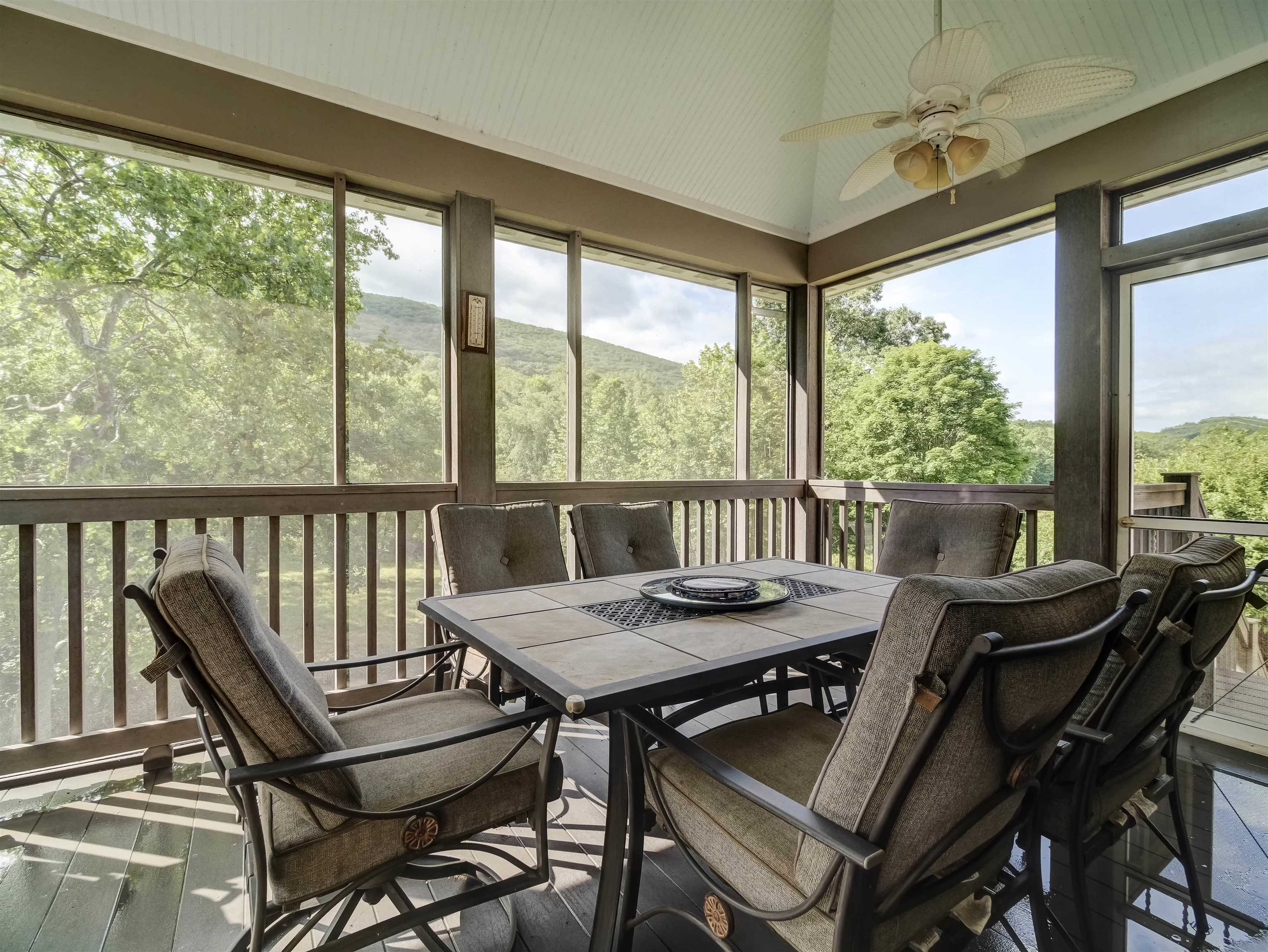 7304 DRY RUN RD, BURNSVILLE, Virginia 24487, 3 Bedrooms Bedrooms, ,2 BathroomsBathrooms,Residential,14,7304 DRY RUN RD,666061 MLS # 666061