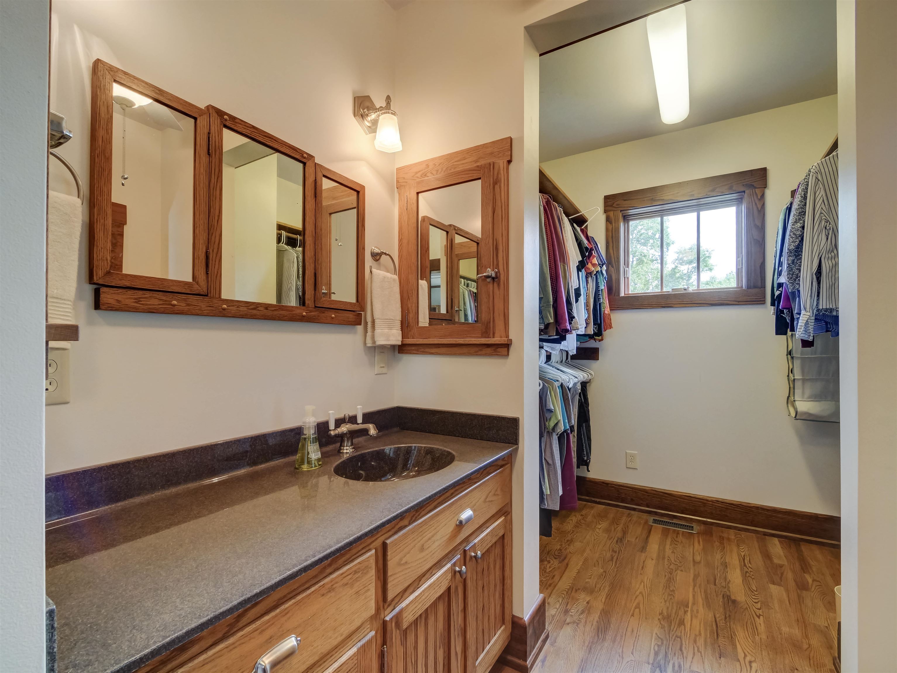 7304 DRY RUN RD, BURNSVILLE, Virginia 24487, 3 Bedrooms Bedrooms, ,2 BathroomsBathrooms,Residential,14,7304 DRY RUN RD,666061 MLS # 666061