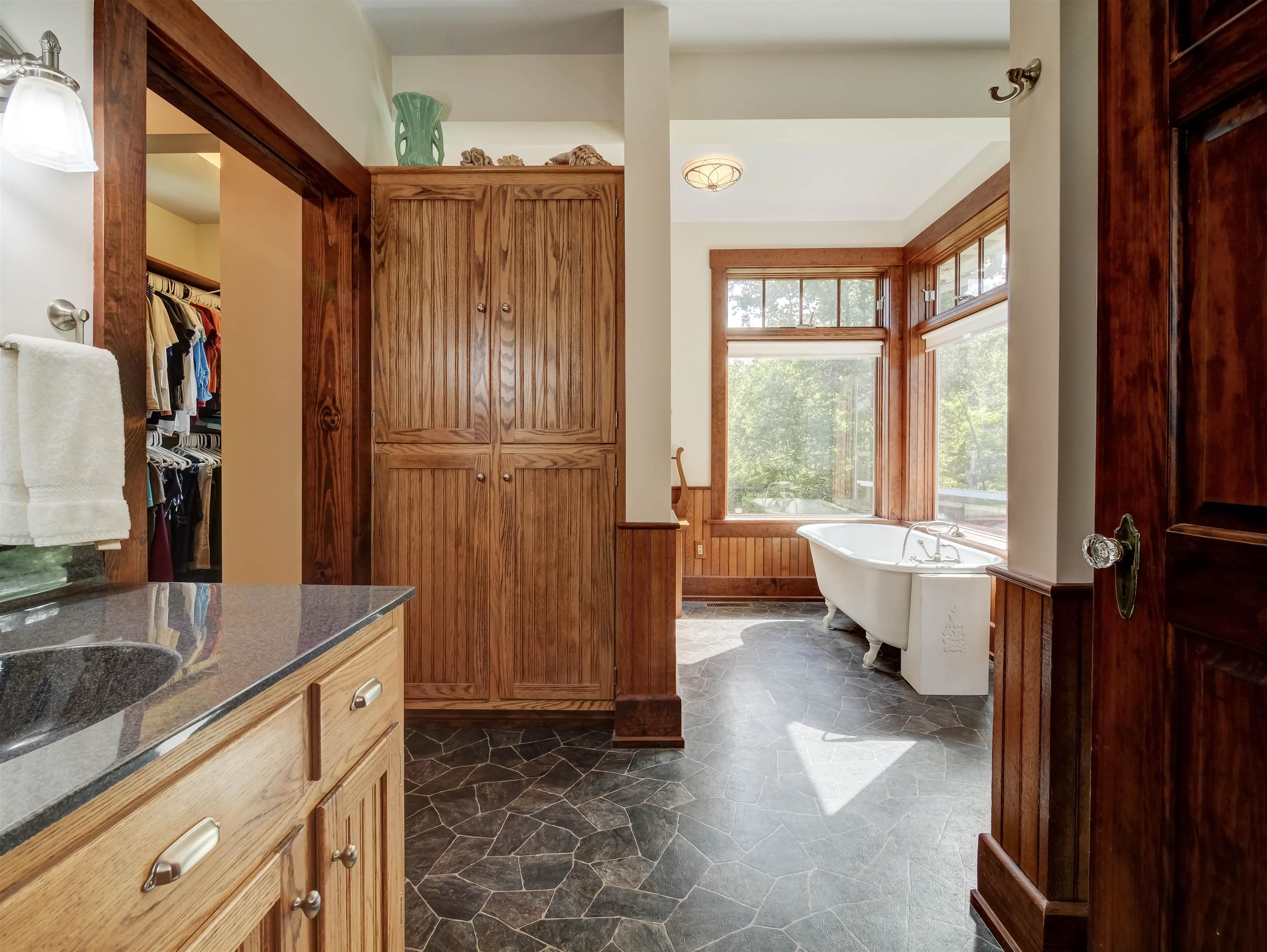 7304 DRY RUN RD, BURNSVILLE, Virginia 24487, 3 Bedrooms Bedrooms, ,2 BathroomsBathrooms,Residential,14,7304 DRY RUN RD,666061 MLS # 666061