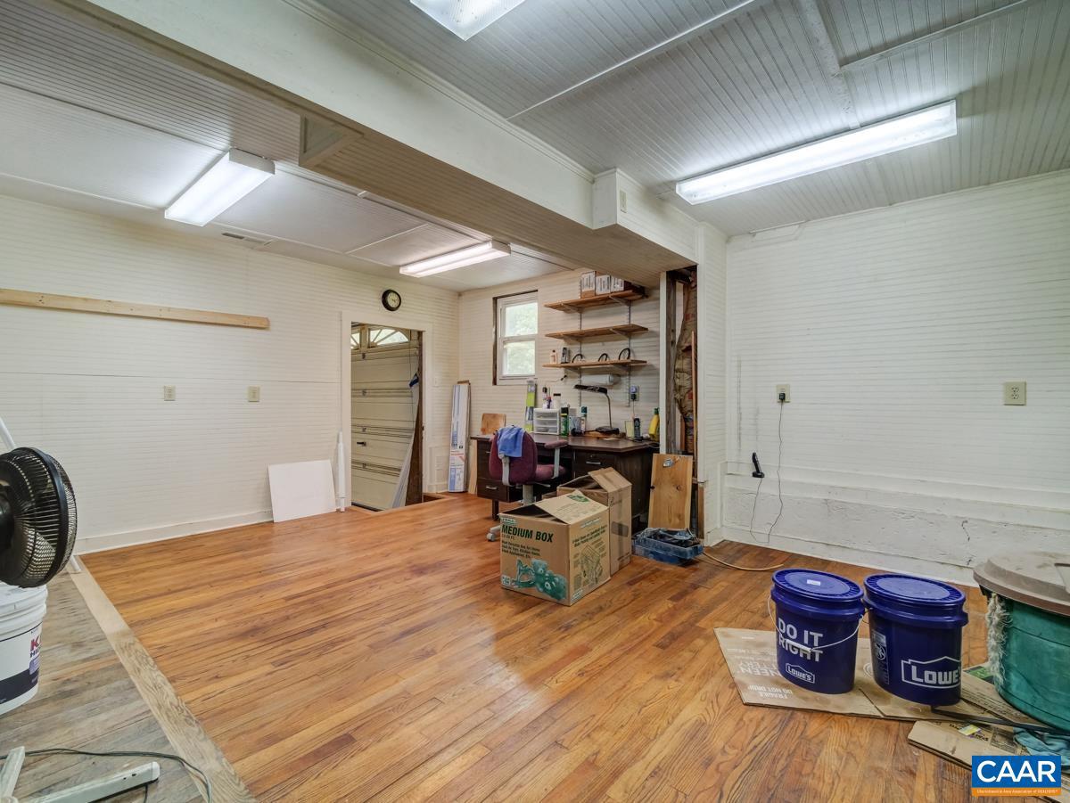 7304A DRY RUN RD, BURNSVILLE, Virginia 24487, 3 Bedrooms Bedrooms, ,2 BathroomsBathrooms,Residential,For Sale,7304A DRY RUN RD,666079 MLS # 666079 7304A DRY RUN RD, BURNSVILLE, Virginia 24487, 3 Bedrooms Bedrooms, ,2 BathroomsBathrooms,Residential,For Sale,7304A DRY RUN RD,666079 MLS # 666079