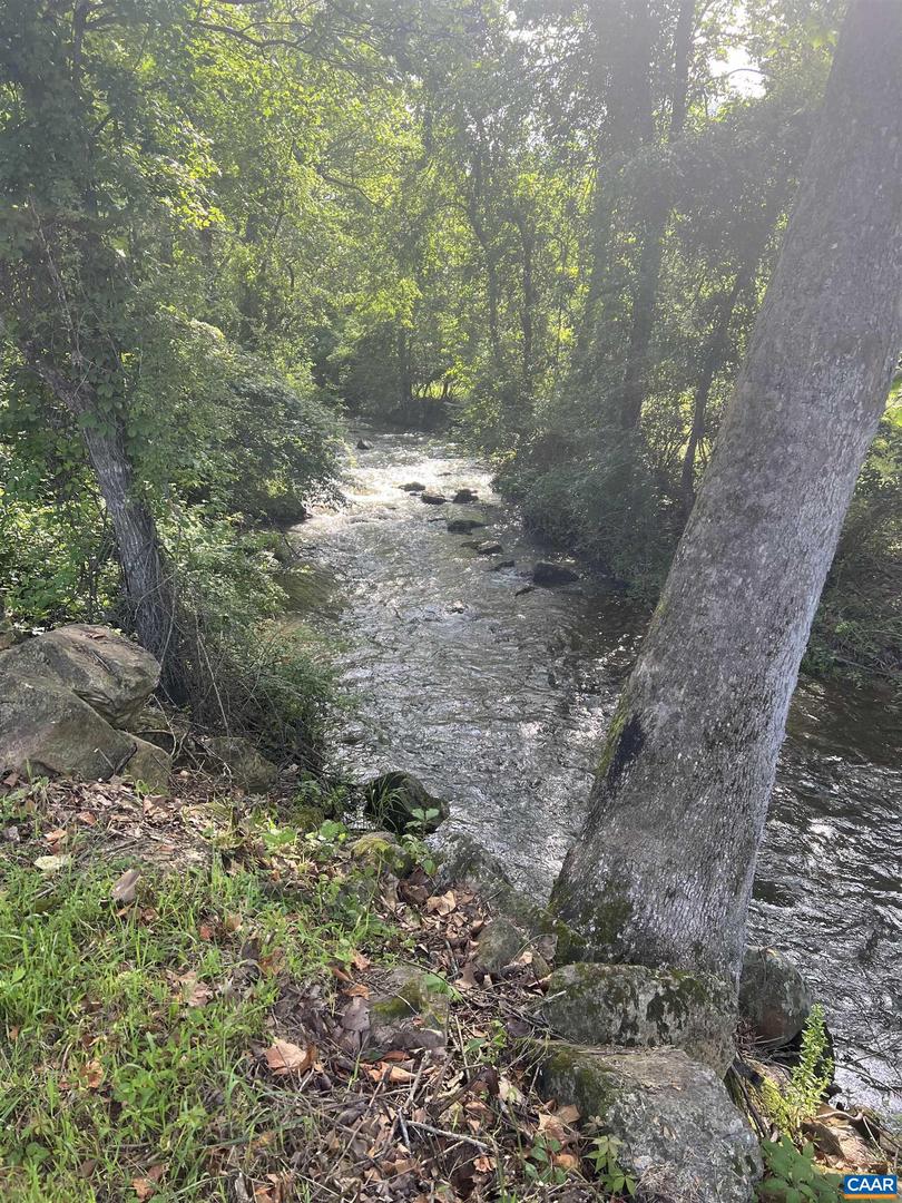 7304A DRY RUN RD, BURNSVILLE, Virginia 24487, 3 Bedrooms Bedrooms, ,2 BathroomsBathrooms,Residential,For Sale,7304A DRY RUN RD,666079 MLS # 666079 7304A DRY RUN RD, BURNSVILLE, Virginia 24487, 3 Bedrooms Bedrooms, ,2 BathroomsBathrooms,Residential,For Sale,7304A DRY RUN RD,666079 MLS # 666079