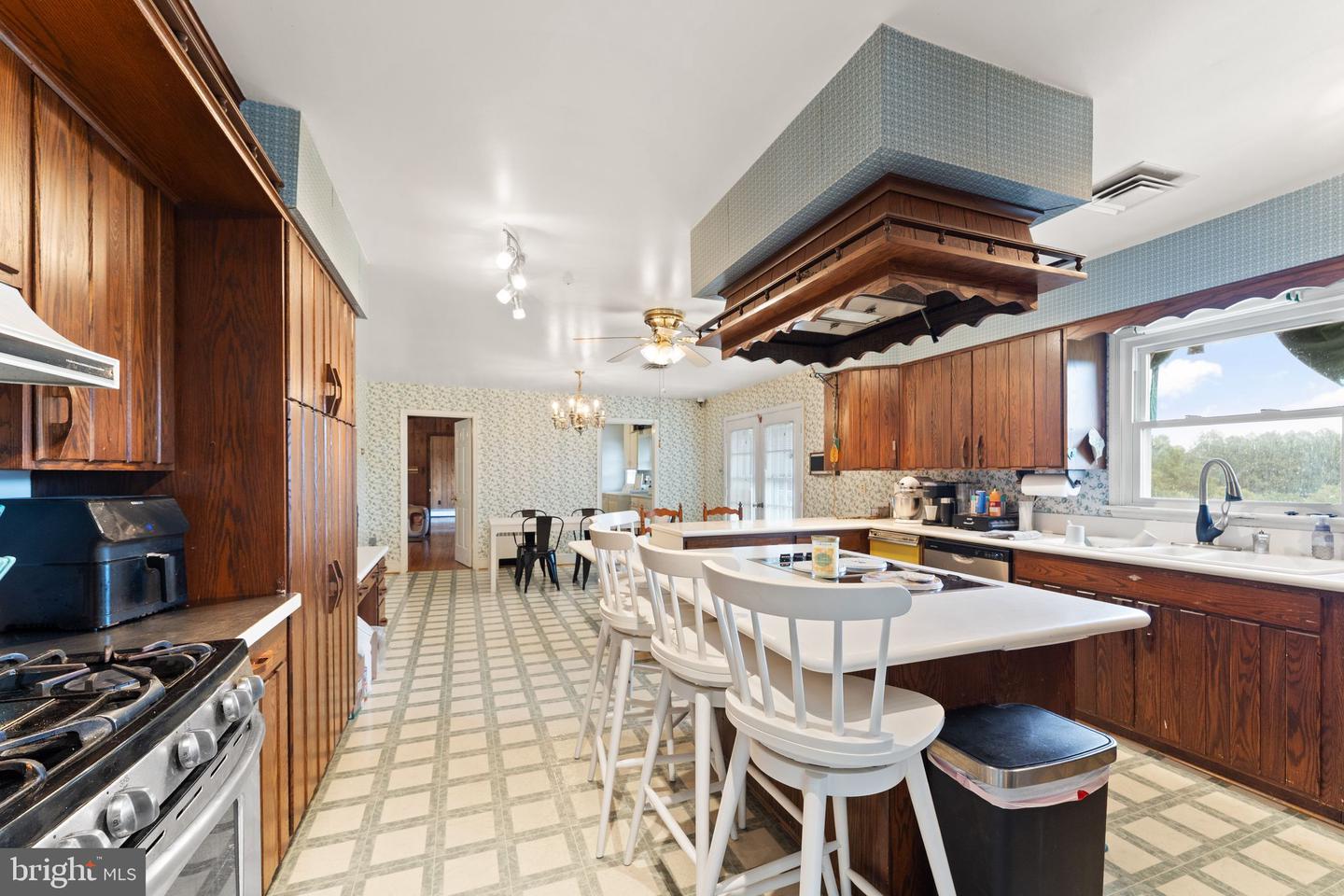 7511 &amp; 7519 ELMORES LN, WARRENTON, Virginia 20187, 9 Bedrooms Bedrooms, ,7 BathroomsBathrooms,Residential,For Sale,7511 &amp; 7519 ELMORES LN,VAFQ2017044 MLS # VAFQ2017044