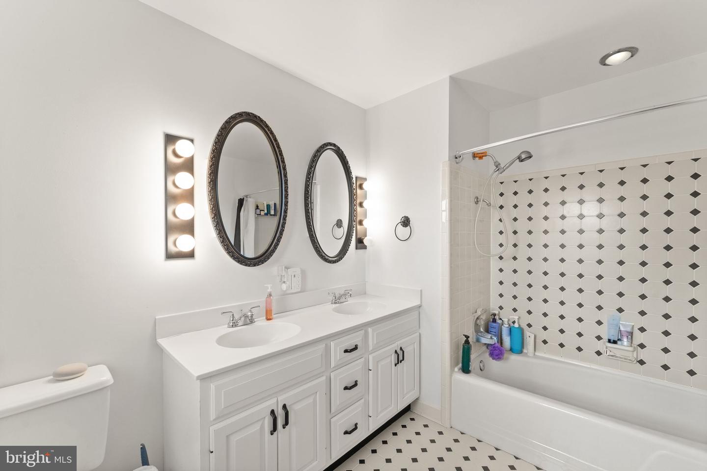 7511 &amp; 7519 ELMORES LN, WARRENTON, Virginia 20187, 9 Bedrooms Bedrooms, ,7 BathroomsBathrooms,Residential,For Sale,7511 &amp; 7519 ELMORES LN,VAFQ2017044 MLS # VAFQ2017044