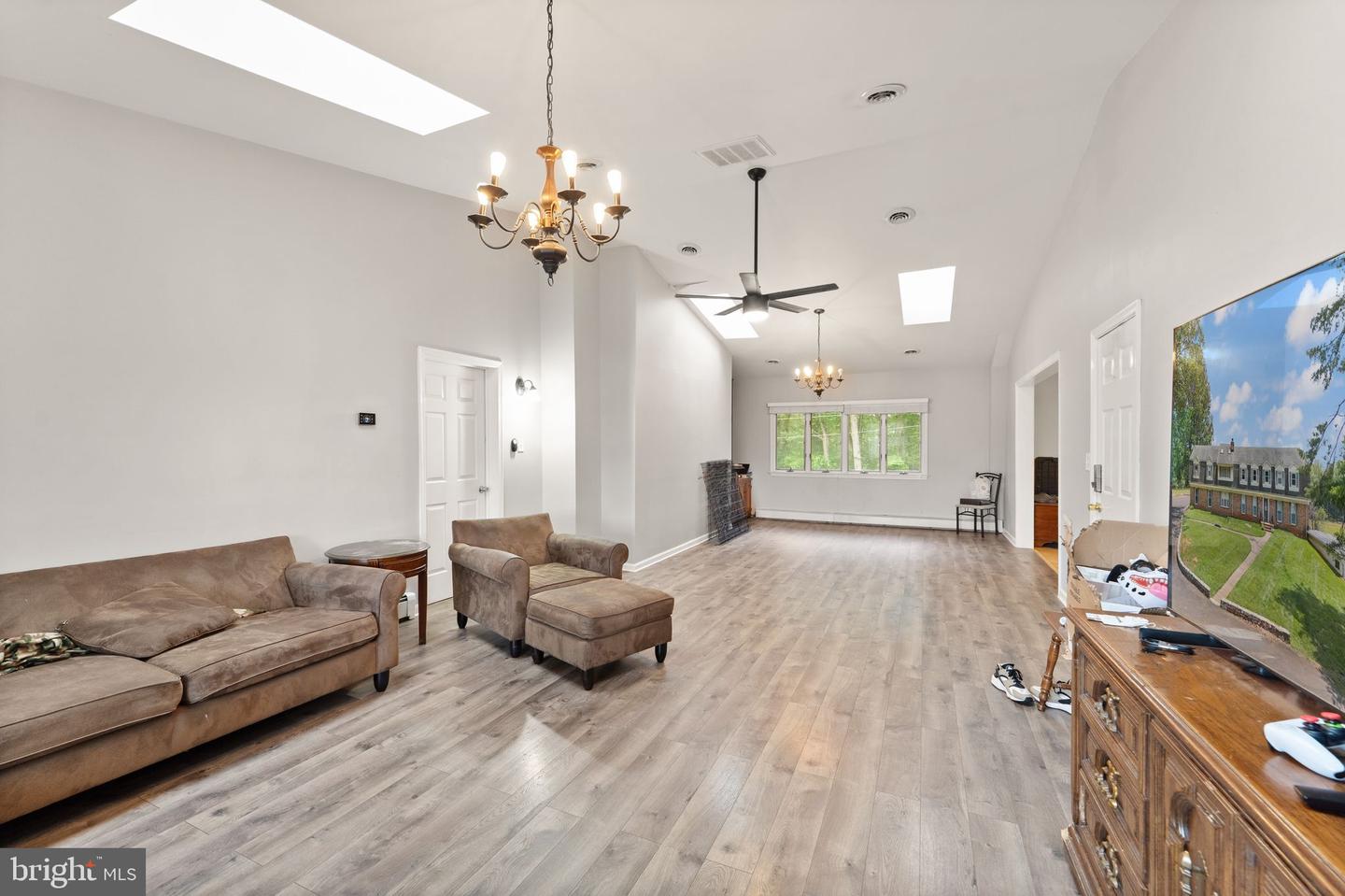 7511 &amp; 7519 ELMORES LN, WARRENTON, Virginia 20187, 9 Bedrooms Bedrooms, ,7 BathroomsBathrooms,Residential,For Sale,7511 &amp; 7519 ELMORES LN,VAFQ2017044 MLS # VAFQ2017044