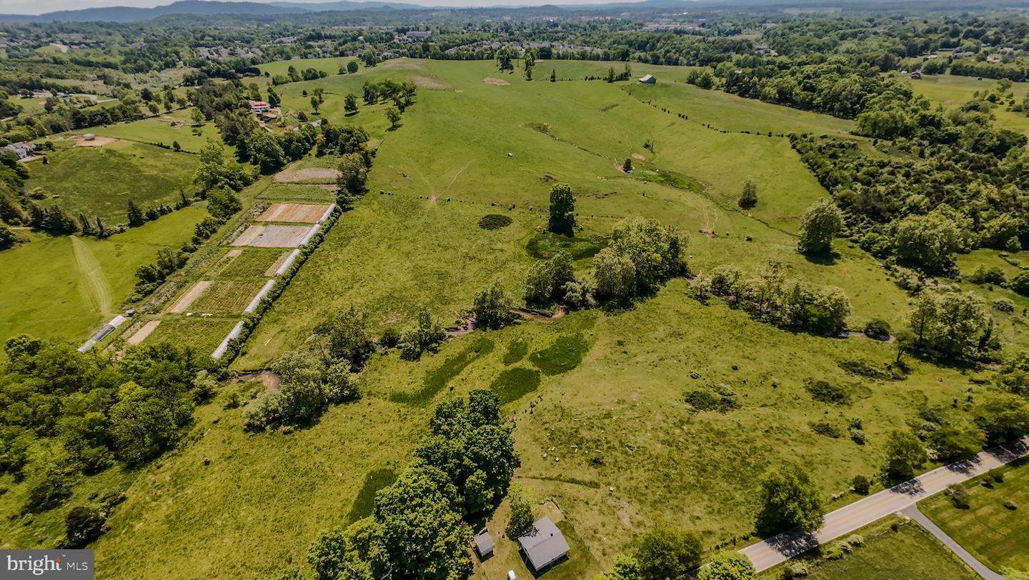 1801 TOMS CREEK RD, BLACKSBURG, Virginia 24060, ,Farm,For Sale,1801 TOMS CREEK RD,VAMV2000046 MLS # VAMV2000046 1801 TOMS CREEK RD, BLACKSBURG, Virginia 24060, ,Farm,For Sale,1801 TOMS CREEK RD,VAMV2000046 MLS # VAMV2000046