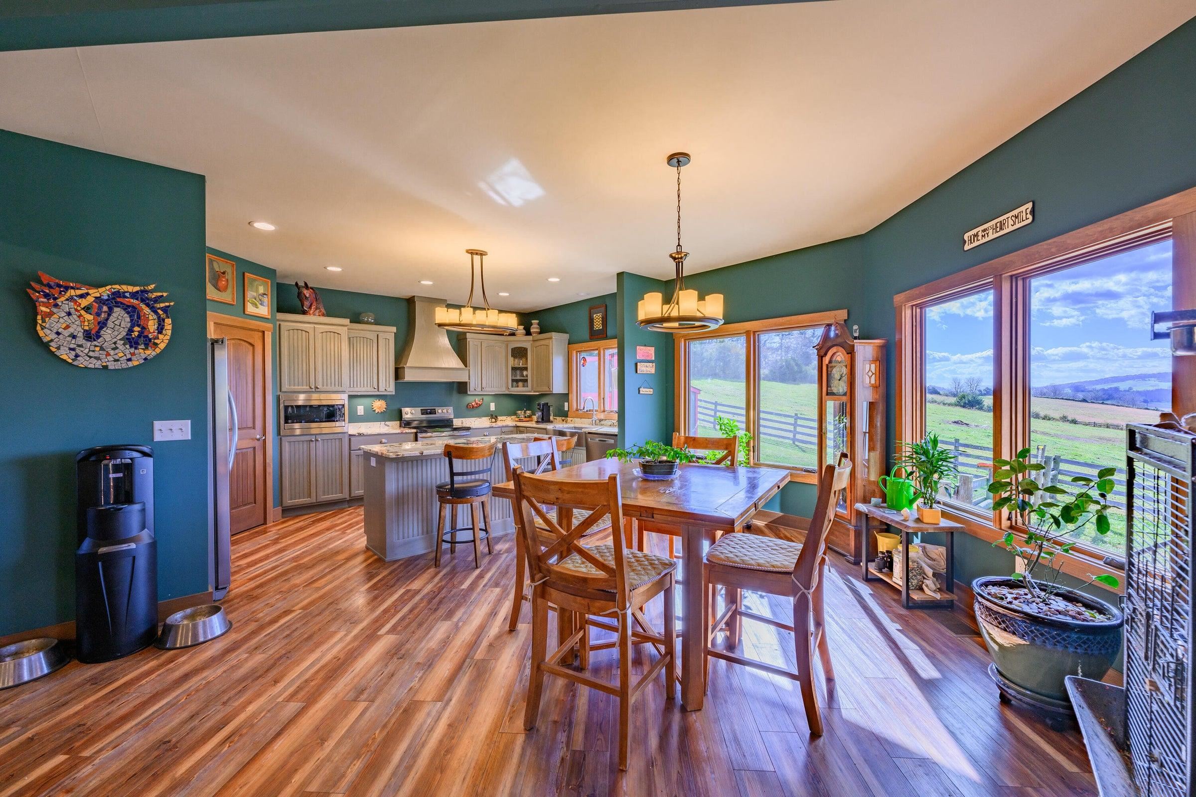 747 NEW PROVIDENCE RD, RAPHINE, Virginia 24472, 4 Bedrooms Bedrooms, ,2 BathroomsBathrooms,Residential,14,747 NEW PROVIDENCE RD,666708 MLS # 666708