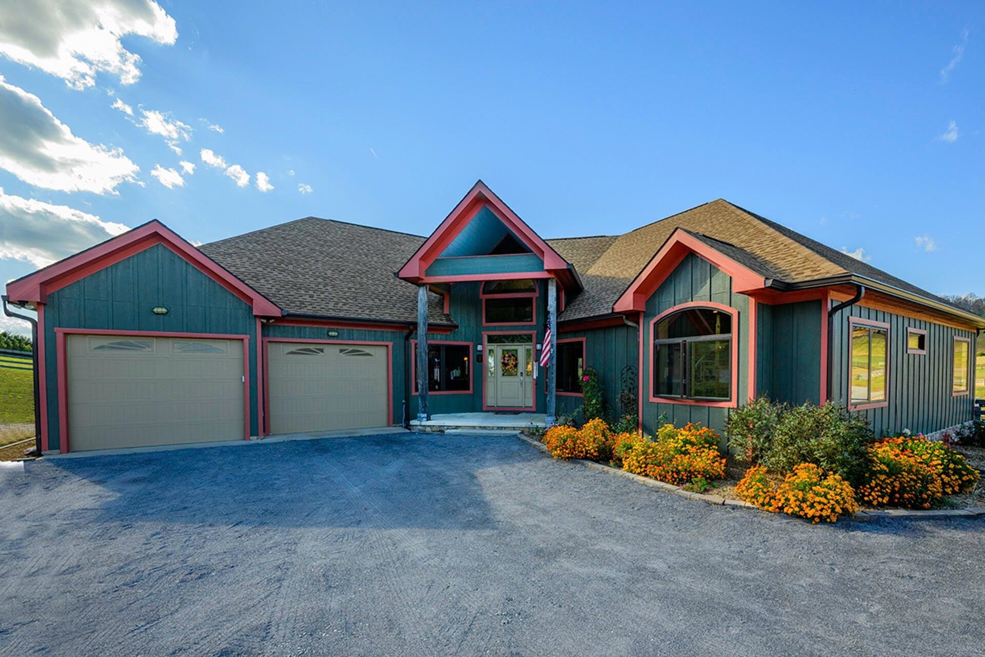 747 NEW PROVIDENCE RD, RAPHINE, Virginia 24472, 4 Bedrooms Bedrooms, ,2 BathroomsBathrooms,Residential,14,747 NEW PROVIDENCE RD,666708 MLS # 666708