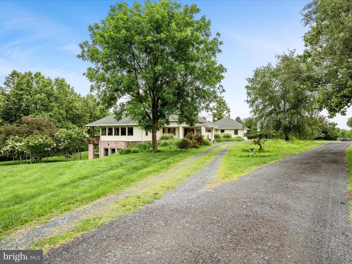 3959 COBBLER MOUNTAIN RD, DELAPLANE, Virginia 20144, 3 Bedrooms Bedrooms, ,2 BathroomsBathrooms,Residential,For Sale,3959 COBBLER MOUNTAIN RD,VAFQ2017454 MLS # VAFQ2017454