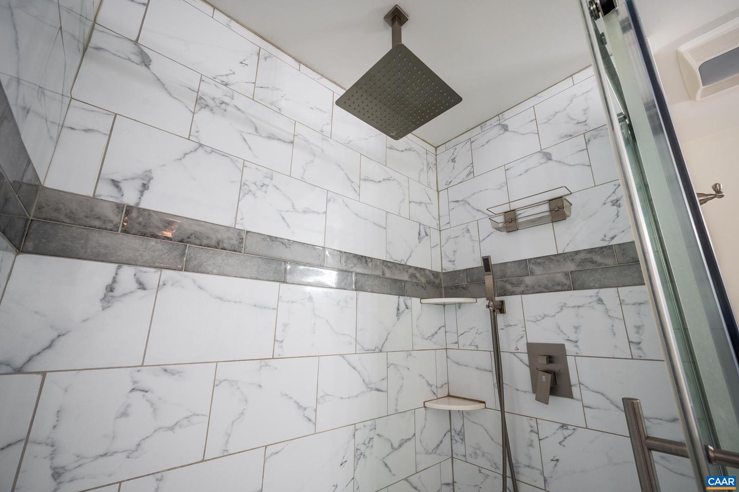 355 DYSON RD, AMHERST, Virginia 24521, 3 Bedrooms Bedrooms, ,4 BathroomsBathrooms,Residential,For Sale,355 DYSON RD,666882 MLS # 666882