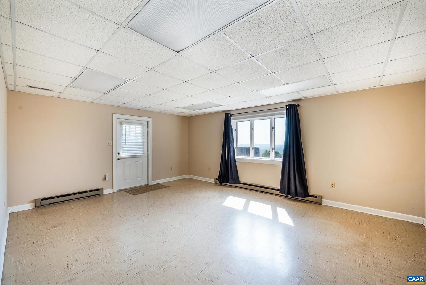 355 DYSON RD, AMHERST, Virginia 24521, 3 Bedrooms Bedrooms, ,4 BathroomsBathrooms,Residential,For Sale,355 DYSON RD,666882 MLS # 666882