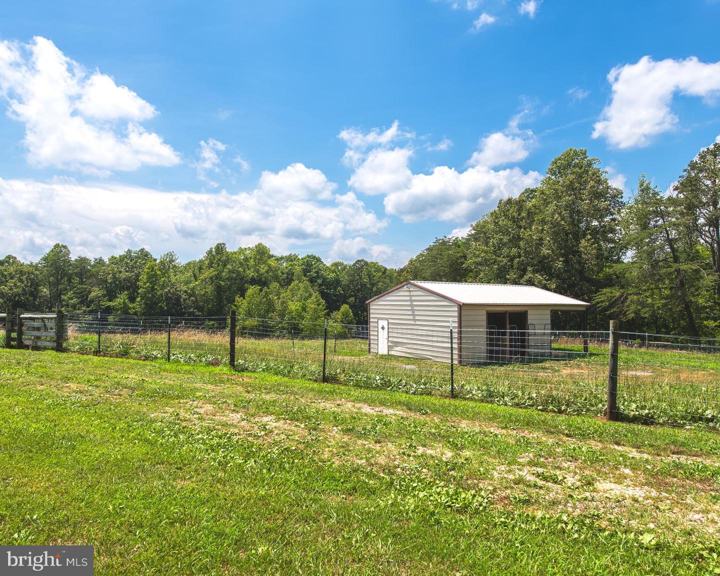 2667 UNION CHURCH RD, BUCKINGHAM, Virginia 23921, 4 Bedrooms Bedrooms, ,4 BathroomsBathrooms,Residential,For Sale,2667 UNION CHURCH RD,VABH2000196 MLS # VABH2000196