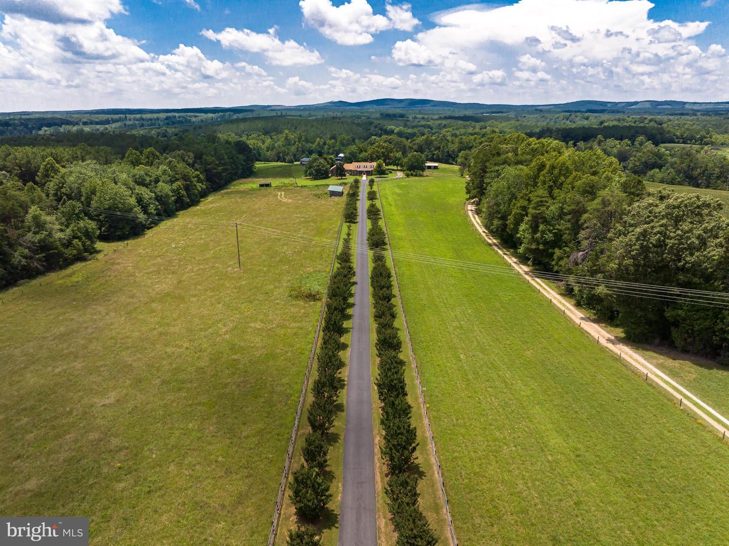 2667 UNION CHURCH RD, BUCKINGHAM, Virginia 23921, 4 Bedrooms Bedrooms, ,4 BathroomsBathrooms,Residential,For Sale,2667 UNION CHURCH RD,VABH2000196 MLS # VABH2000196