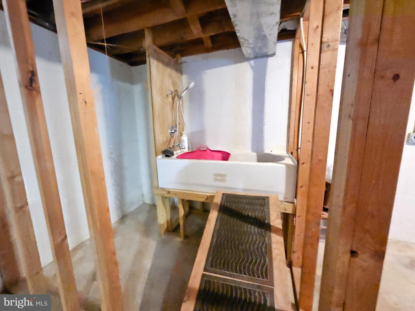 2667 UNION CHURCH RD, BUCKINGHAM, Virginia 23921, 4 Bedrooms Bedrooms, ,4 BathroomsBathrooms,Residential,For Sale,2667 UNION CHURCH RD,VABH2000196 MLS # VABH2000196