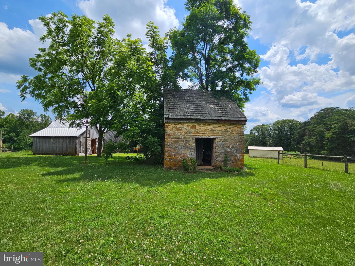 2667 UNION CHURCH RD, BUCKINGHAM, Virginia 23921, 4 Bedrooms Bedrooms, ,4 BathroomsBathrooms,Residential,For Sale,2667 UNION CHURCH RD,VABH2000196 MLS # VABH2000196
