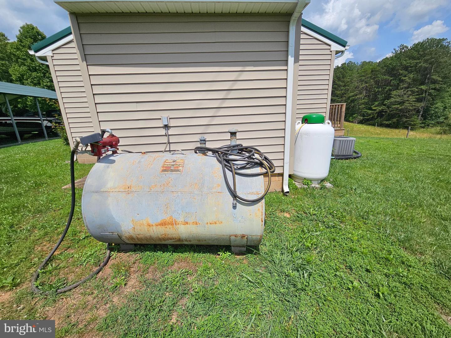 2667 UNION CHURCH RD, BUCKINGHAM, Virginia 23921, 4 Bedrooms Bedrooms, ,4 BathroomsBathrooms,Residential,For Sale,2667 UNION CHURCH RD,VABH2000196 MLS # VABH2000196