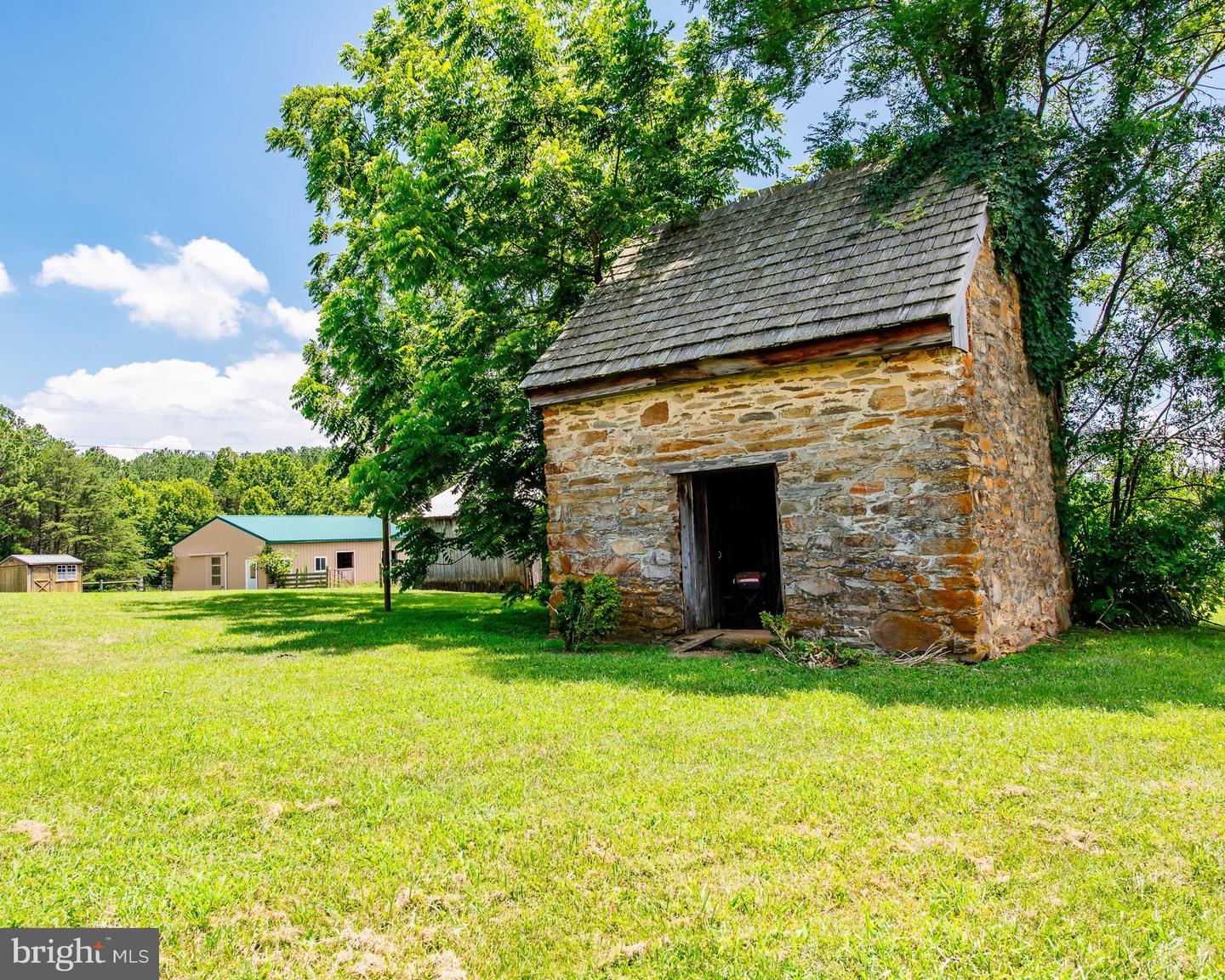 2667 UNION CHURCH RD, BUCKINGHAM, Virginia 23921, 4 Bedrooms Bedrooms, ,4 BathroomsBathrooms,Residential,For Sale,2667 UNION CHURCH RD,VABH2000196 MLS # VABH2000196