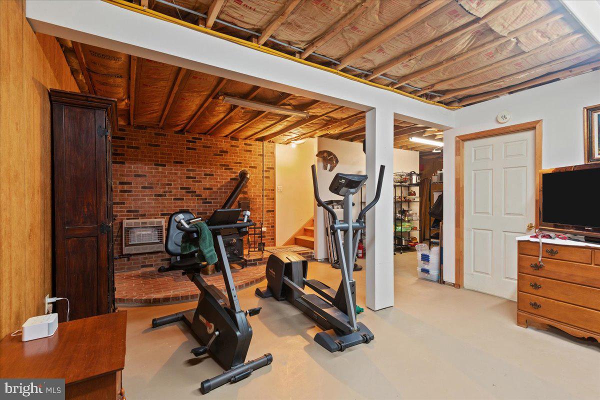 693 MANY WATER LANE, FORT VALLEY, Virginia 22652, 3 Bedrooms Bedrooms, ,2 BathroomsBathrooms,Residential,For Sale,693 MANY WATER LANE,VASH2012008 MLS # VASH2012008