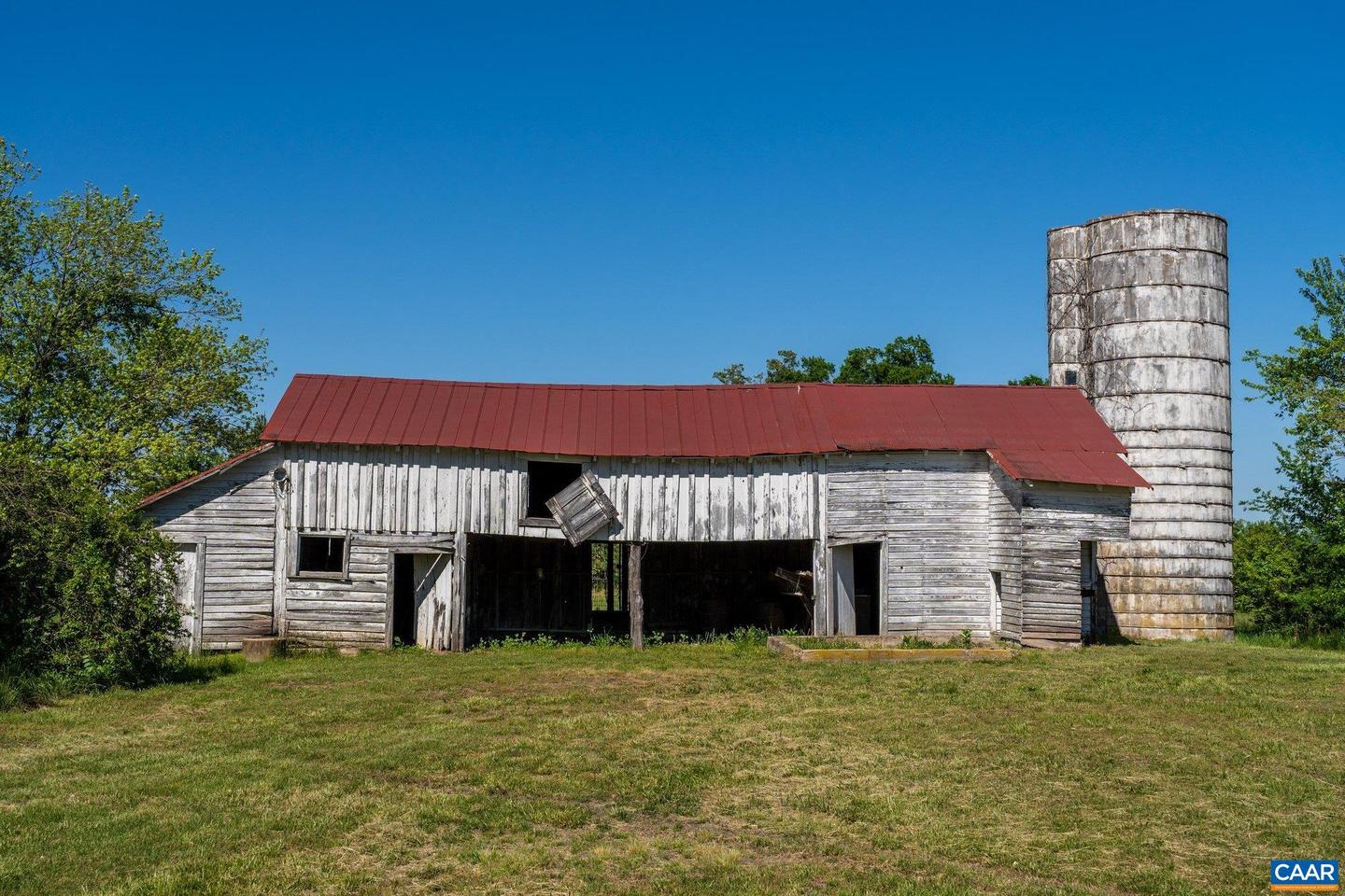 400 DOE LN, CHATHAM, Virginia 24531, 5 Bedrooms Bedrooms, ,2 BathroomsBathrooms,Farm,For Sale,400 DOE LN,664087 MLS # 664087