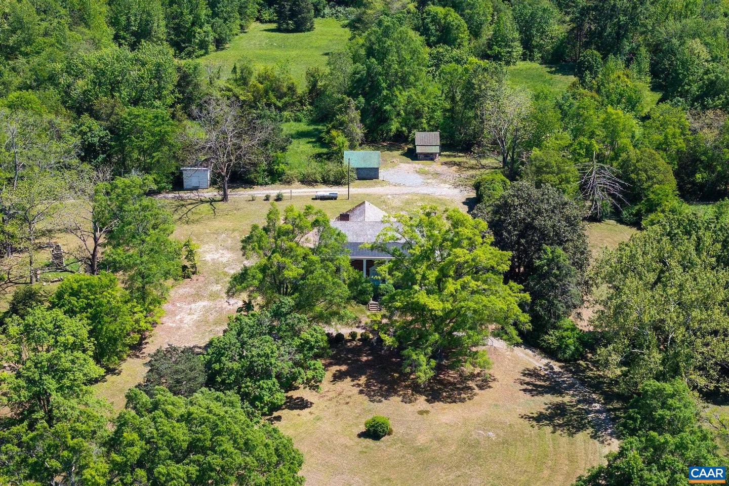 400 DOE LN, CHATHAM, Virginia 24531, 5 Bedrooms Bedrooms, ,2 BathroomsBathrooms,Farm,For Sale,400 DOE LN,664087 MLS # 664087