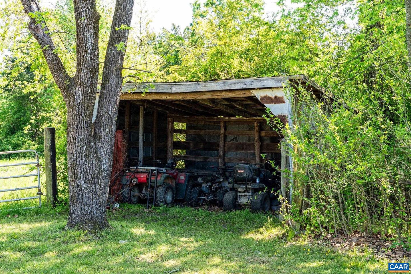 400 DOE LN, CHATHAM, Virginia 24531, 5 Bedrooms Bedrooms, ,2 BathroomsBathrooms,Farm,For Sale,400 DOE LN,664087 MLS # 664087