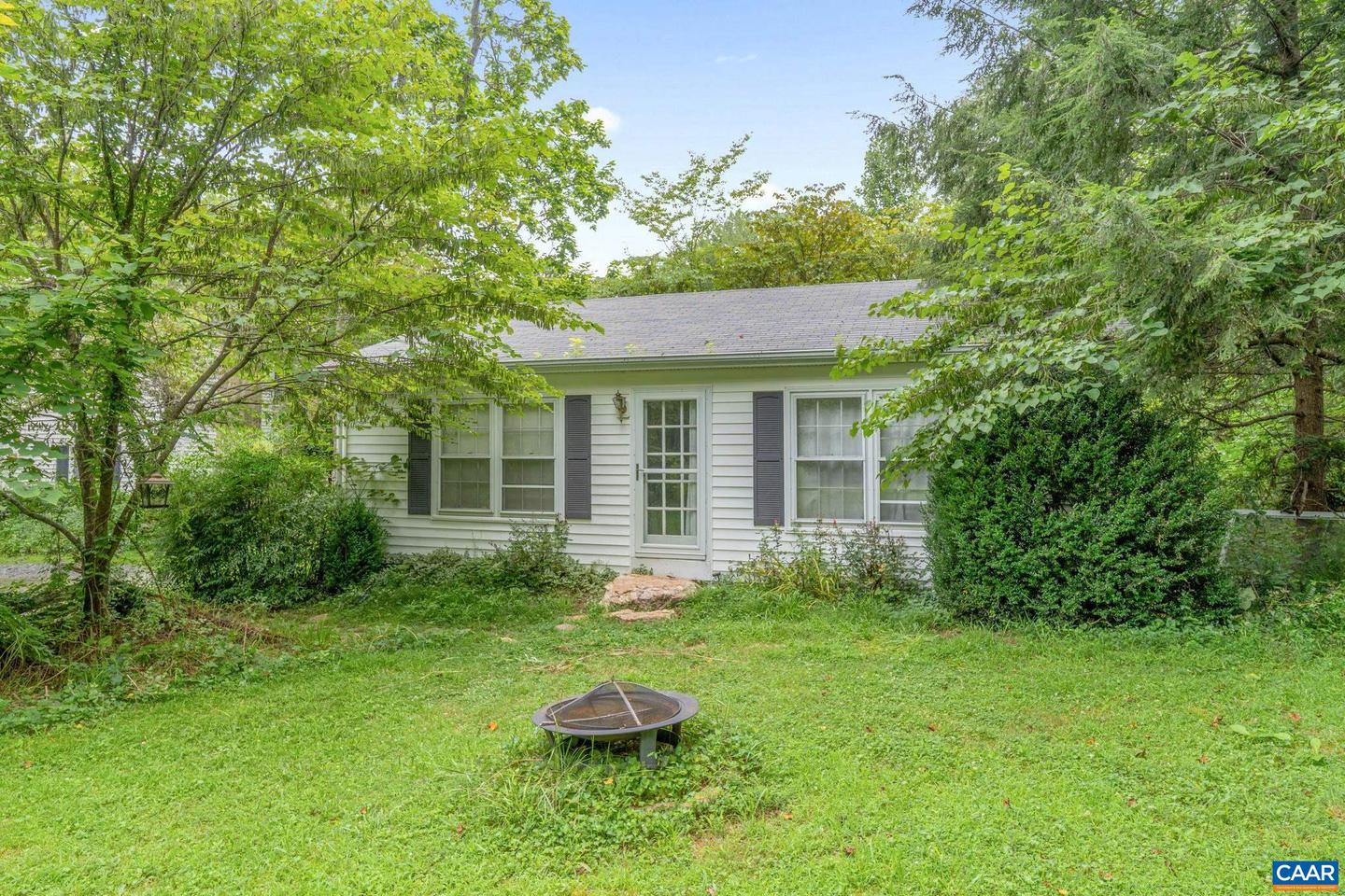 5039 JAMES MADISON HWY, FORK UNION, Virginia 23055, 3 Bedrooms Bedrooms, ,2 BathroomsBathrooms,Residential,For Sale,5039 JAMES MADISON HWY,667065 MLS # 667065