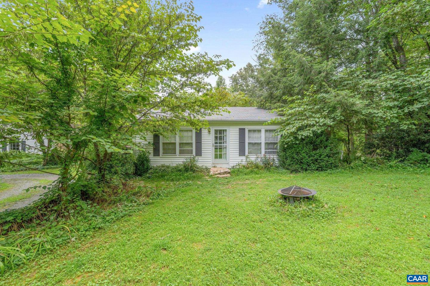 5039 JAMES MADISON HWY, FORK UNION, Virginia 23055, 3 Bedrooms Bedrooms, ,2 BathroomsBathrooms,Residential,For Sale,5039 JAMES MADISON HWY,667065 MLS # 667065