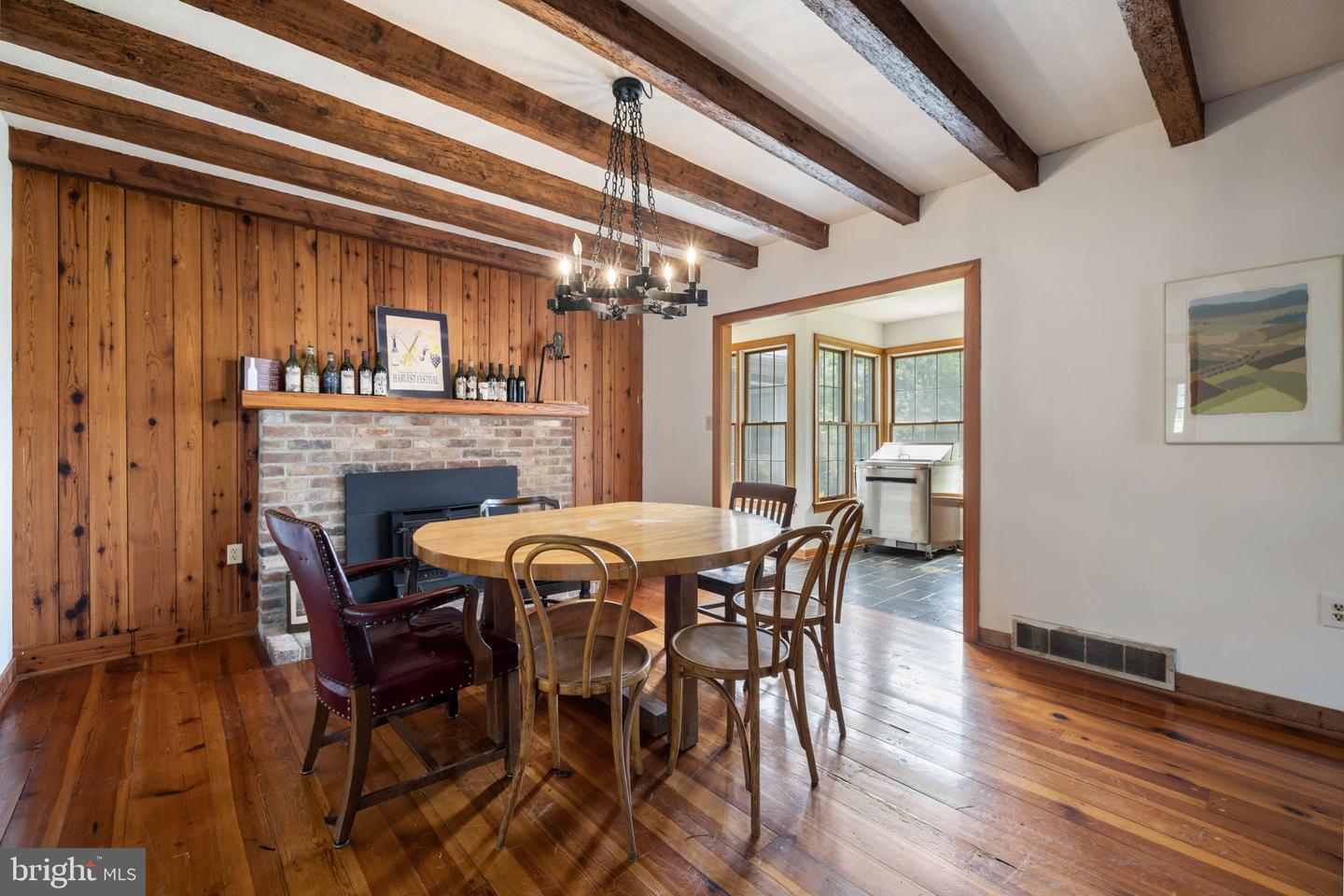 3659 S OX RD, EDINBURG, Virginia 22824, 4 Bedrooms Bedrooms, ,2 BathroomsBathrooms,Residential,For Sale,3659 S OX RD,VASH2011900 MLS # VASH2011900