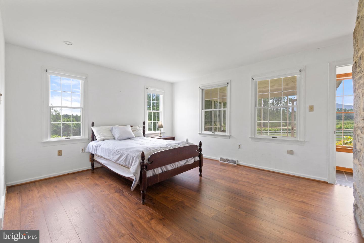 3659 S OX RD, EDINBURG, Virginia 22824, 4 Bedrooms Bedrooms, ,2 BathroomsBathrooms,Residential,For Sale,3659 S OX RD,VASH2011900 MLS # VASH2011900