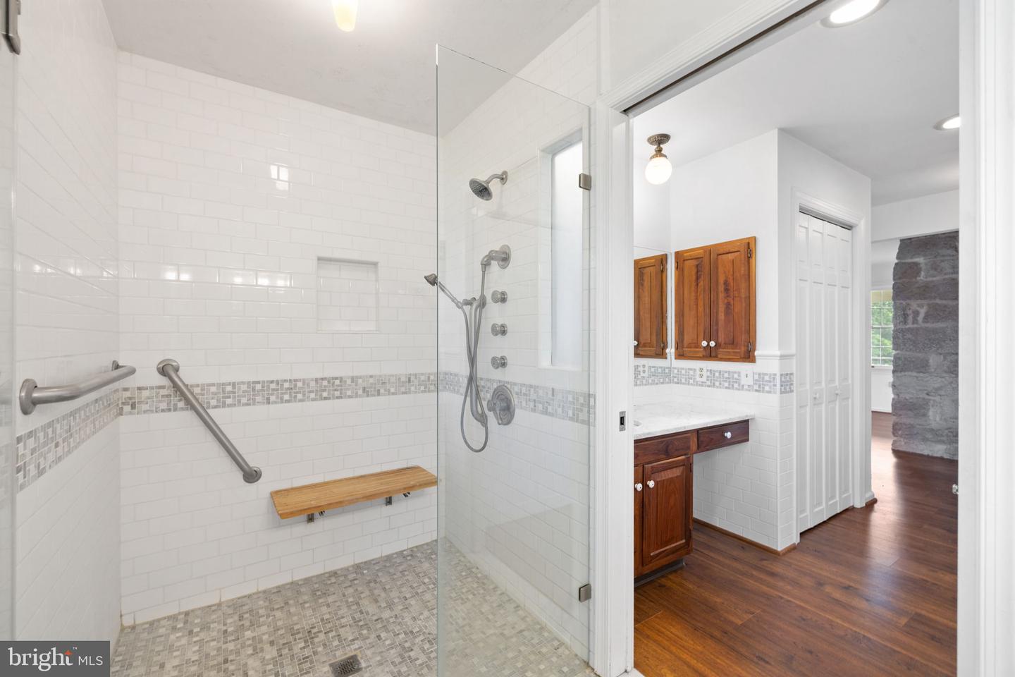 3659 S OX RD, EDINBURG, Virginia 22824, 4 Bedrooms Bedrooms, ,2 BathroomsBathrooms,Residential,For Sale,3659 S OX RD,VASH2011900 MLS # VASH2011900