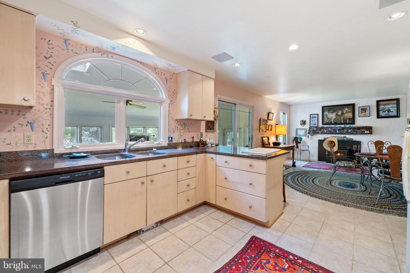 961 SUMMERVILLE RD, BOYCE, Virginia 22620, 3 Bedrooms Bedrooms, ,3 BathroomsBathrooms,Residential,For Sale,961 SUMMERVILLE RD,VACL2003894 MLS # VACL2003894