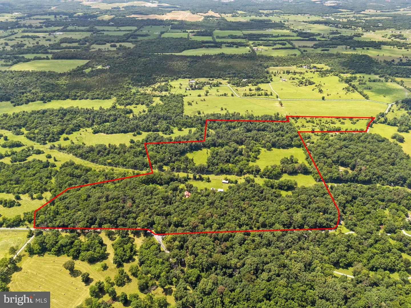 961 SUMMERVILLE RD, BOYCE, Virginia 22620, 3 Bedrooms Bedrooms, ,3 BathroomsBathrooms,Residential,For Sale,961 SUMMERVILLE RD,VACL2003894 MLS # VACL2003894