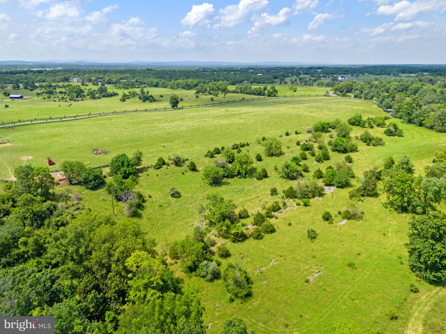 961 SUMMERVILLE RD, BOYCE, Virginia 22620, 3 Bedrooms Bedrooms, ,3 BathroomsBathrooms,Residential,For Sale,961 SUMMERVILLE RD,VACL2003894 MLS # VACL2003894