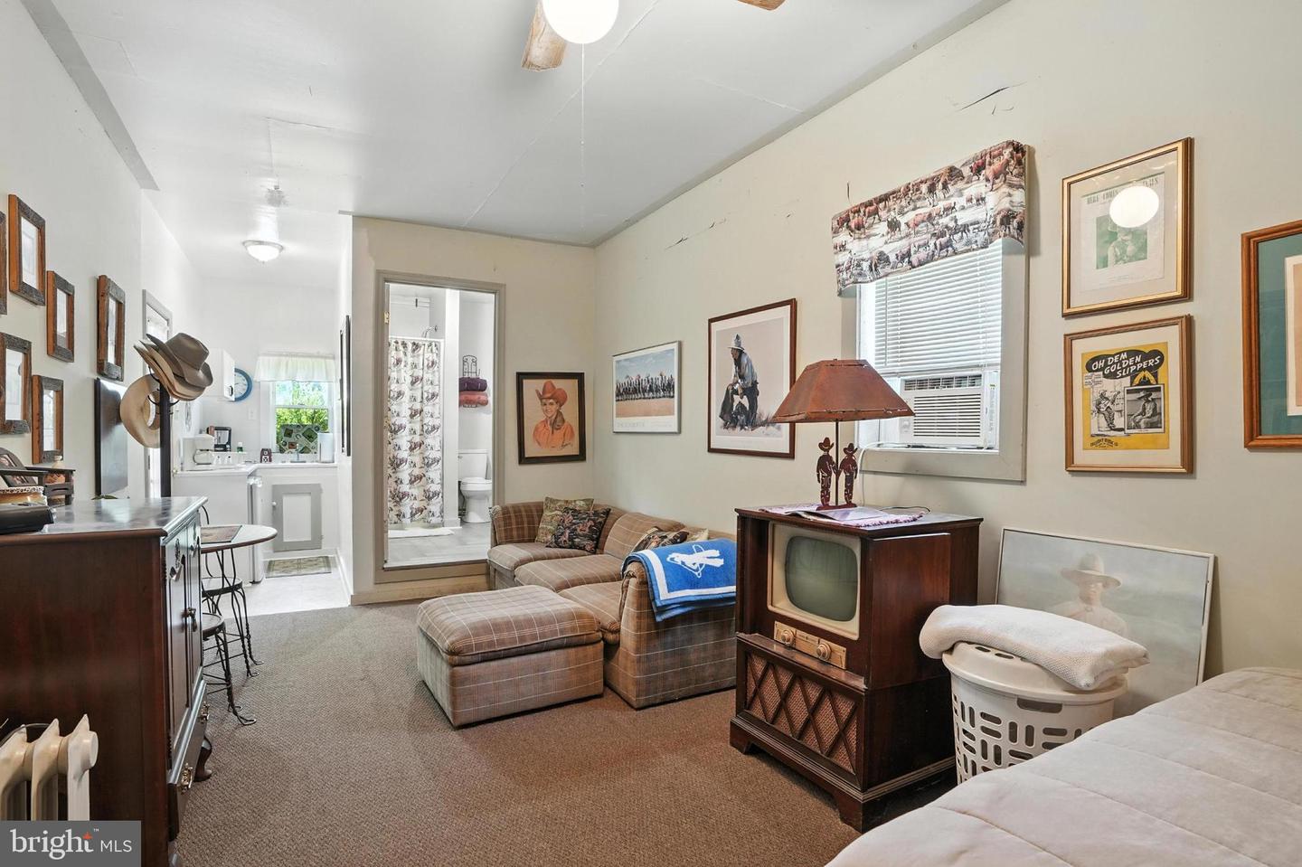 3637 MILLWOOD RD, BOYCE, Virginia 22620, 4 Bedrooms Bedrooms, ,3 BathroomsBathrooms,Residential,For Sale,3637 MILLWOOD RD,VACL2005932 MLS # VACL2005932