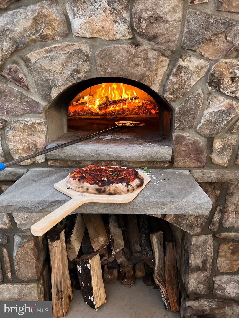 7484 WILSON RD, WARRENTON, Virginia 20186, 5 Bedrooms Bedrooms, ,6 BathroomsBathrooms,Residential,For Sale,7484 WILSON RD,VAFQ2017594 MLS # VAFQ2017594