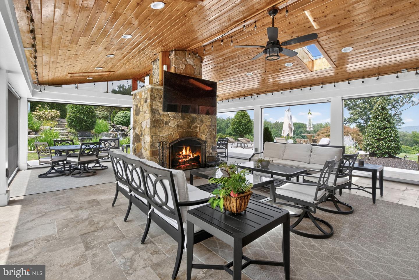 7484 WILSON RD, WARRENTON, Virginia 20186, 5 Bedrooms Bedrooms, ,6 BathroomsBathrooms,Residential,For Sale,7484 WILSON RD,VAFQ2017594 MLS # VAFQ2017594