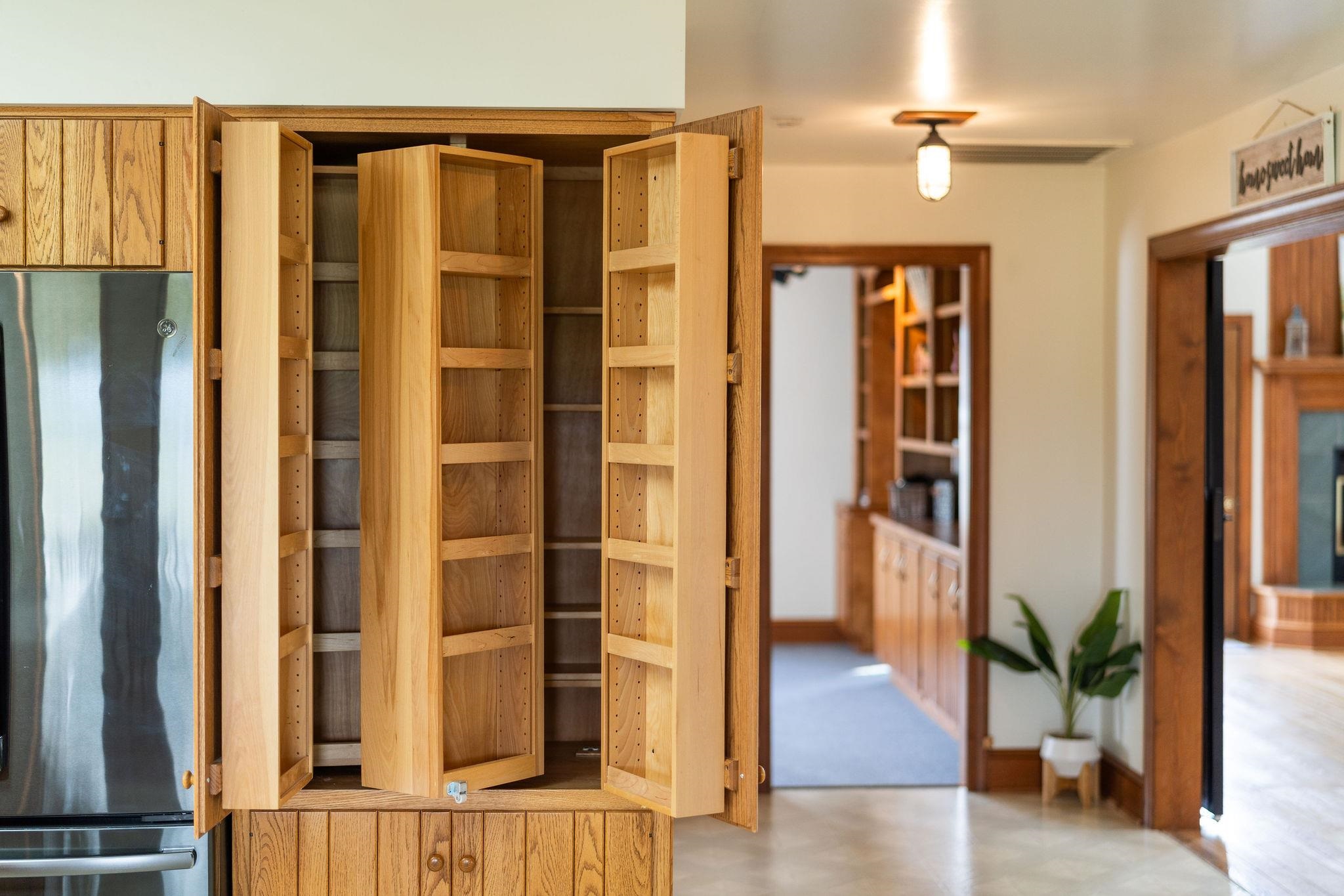 1040 TINKLING SPRING RD, STAUNTON, Virginia 24401, 3 Bedrooms Bedrooms, ,3 BathroomsBathrooms,Residential,14,1040 TINKLING SPRING RD,667916 MLS # 667916