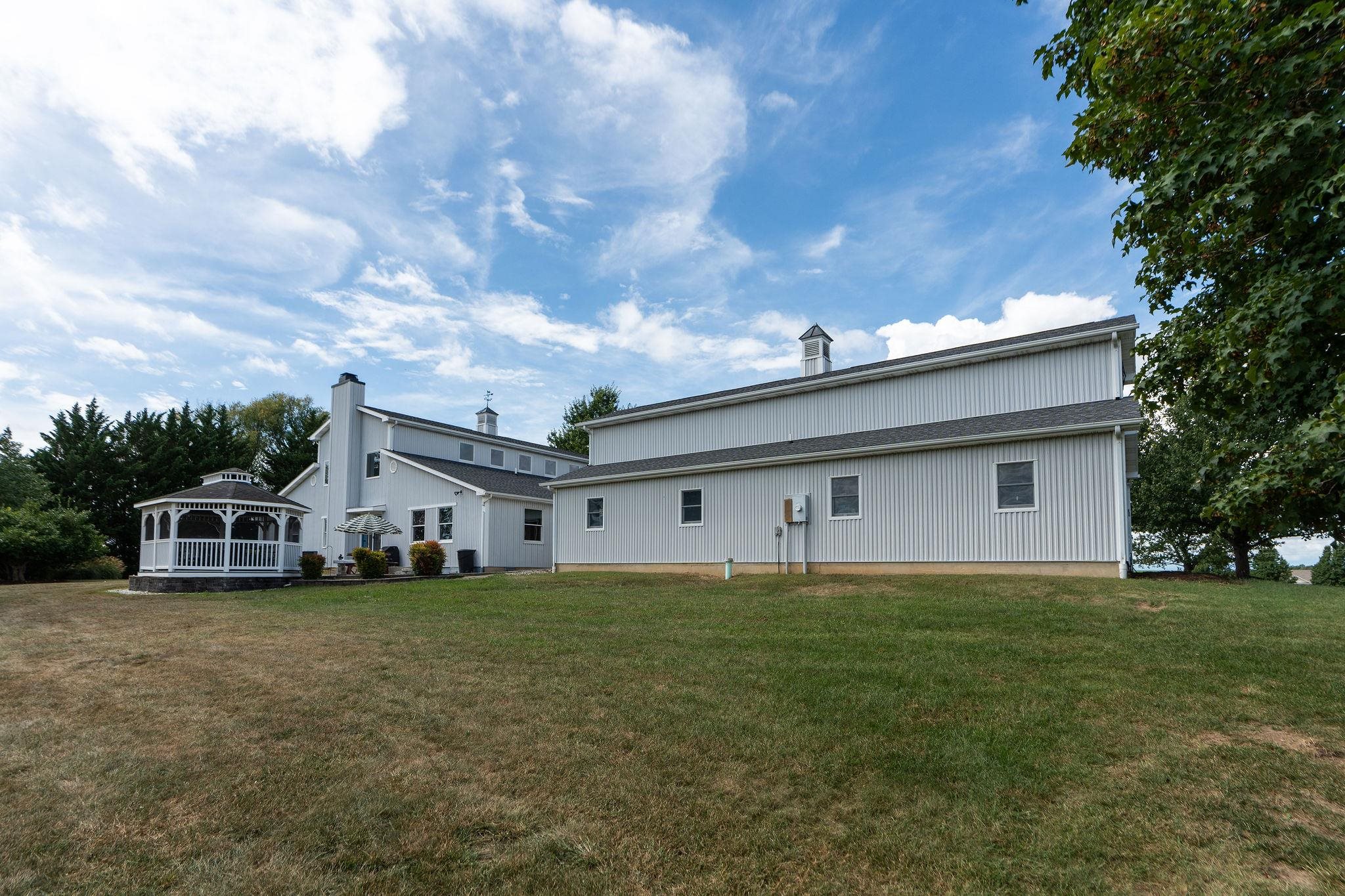 1040 TINKLING SPRING RD, STAUNTON, Virginia 24401, 3 Bedrooms Bedrooms, ,3 BathroomsBathrooms,Residential,14,1040 TINKLING SPRING RD,667916 MLS # 667916