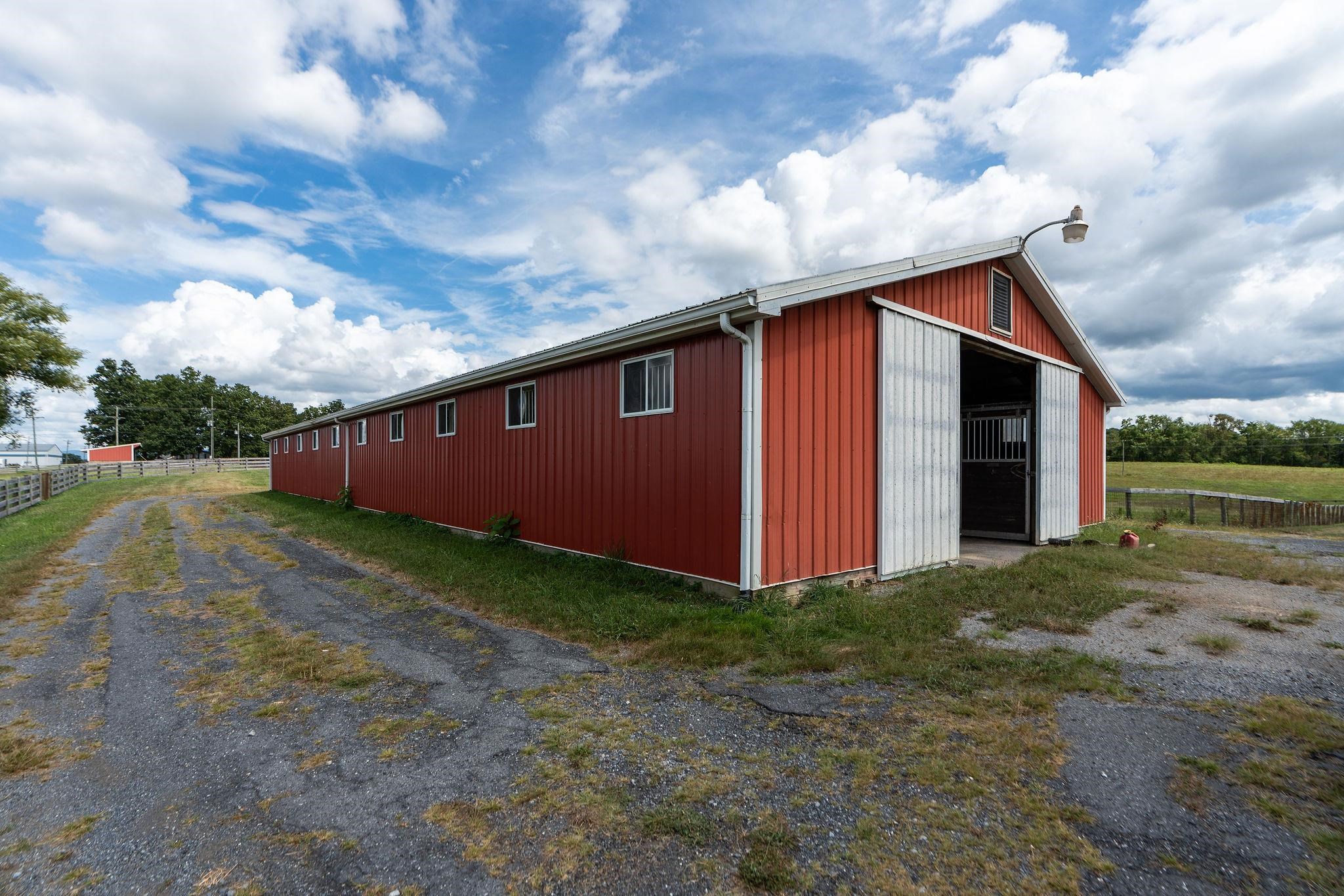 1040 TINKLING SPRING RD, STAUNTON, Virginia 24401, 3 Bedrooms Bedrooms, ,3 BathroomsBathrooms,Residential,14,1040 TINKLING SPRING RD,667916 MLS # 667916