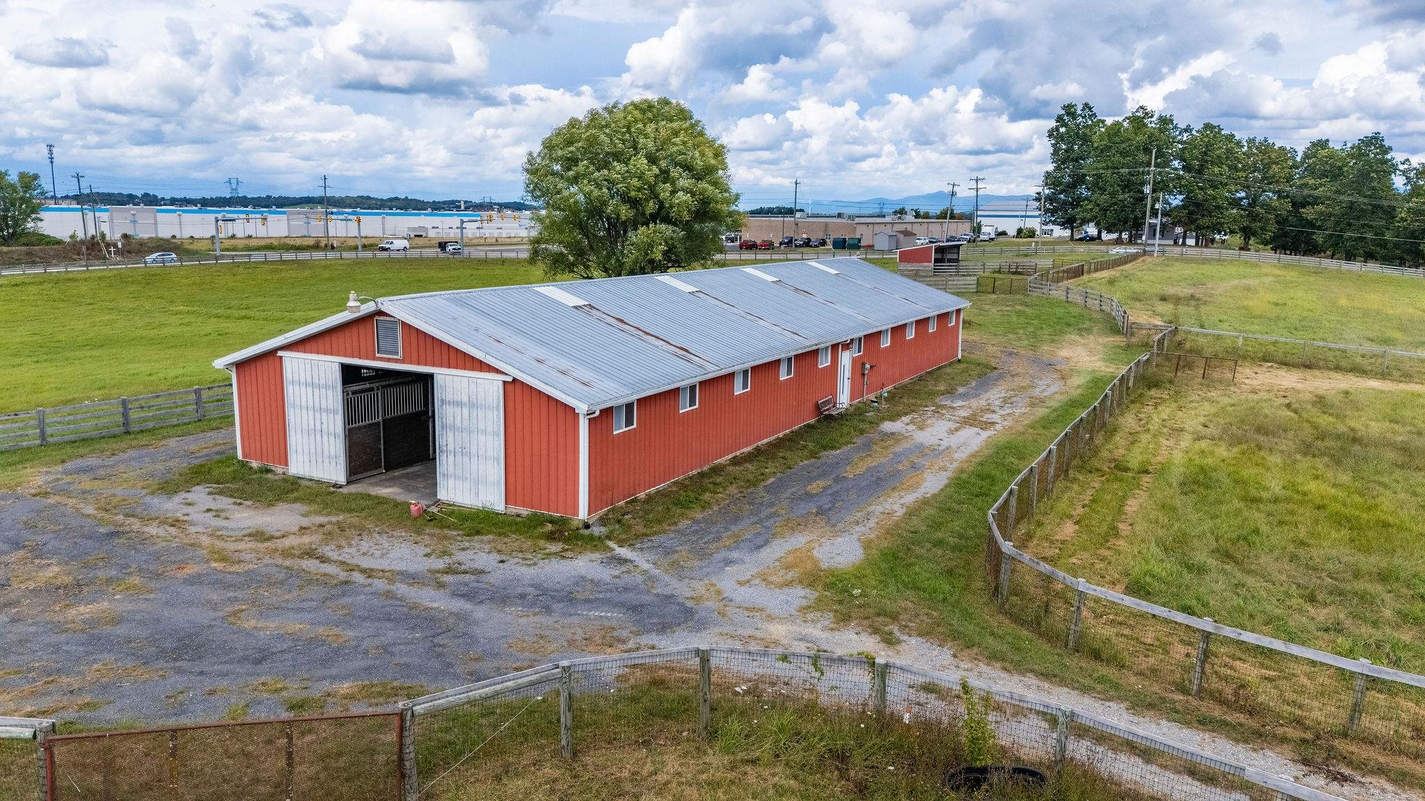 1040 TINKLING SPRING RD, STAUNTON, Virginia 24401, 3 Bedrooms Bedrooms, ,3 BathroomsBathrooms,Residential,14,1040 TINKLING SPRING RD,667916 MLS # 667916