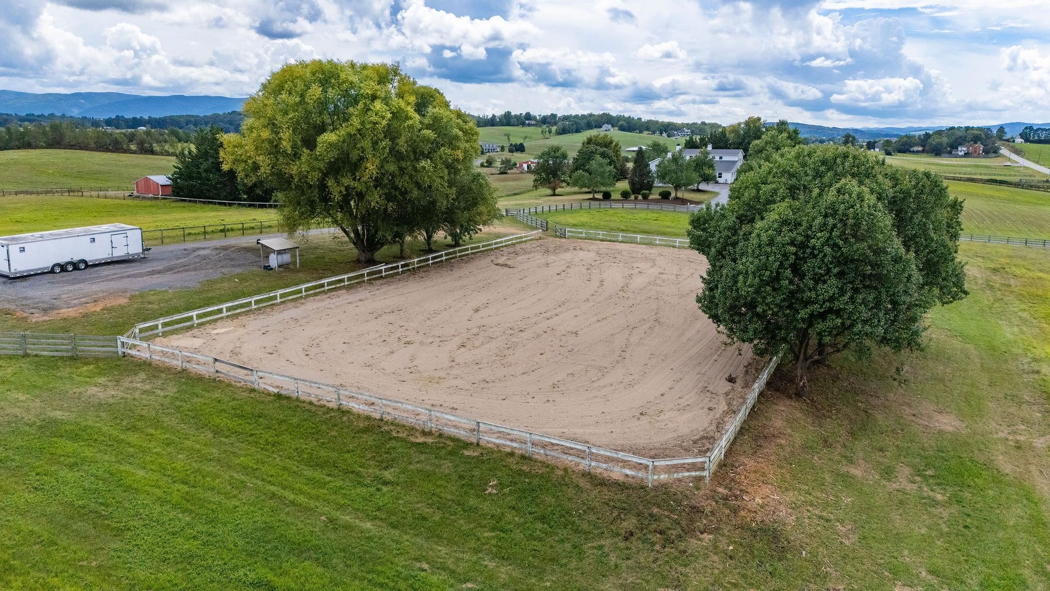 1040 TINKLING SPRING RD, STAUNTON, Virginia 24401, 3 Bedrooms Bedrooms, ,3 BathroomsBathrooms,Residential,14,1040 TINKLING SPRING RD,667916 MLS # 667916