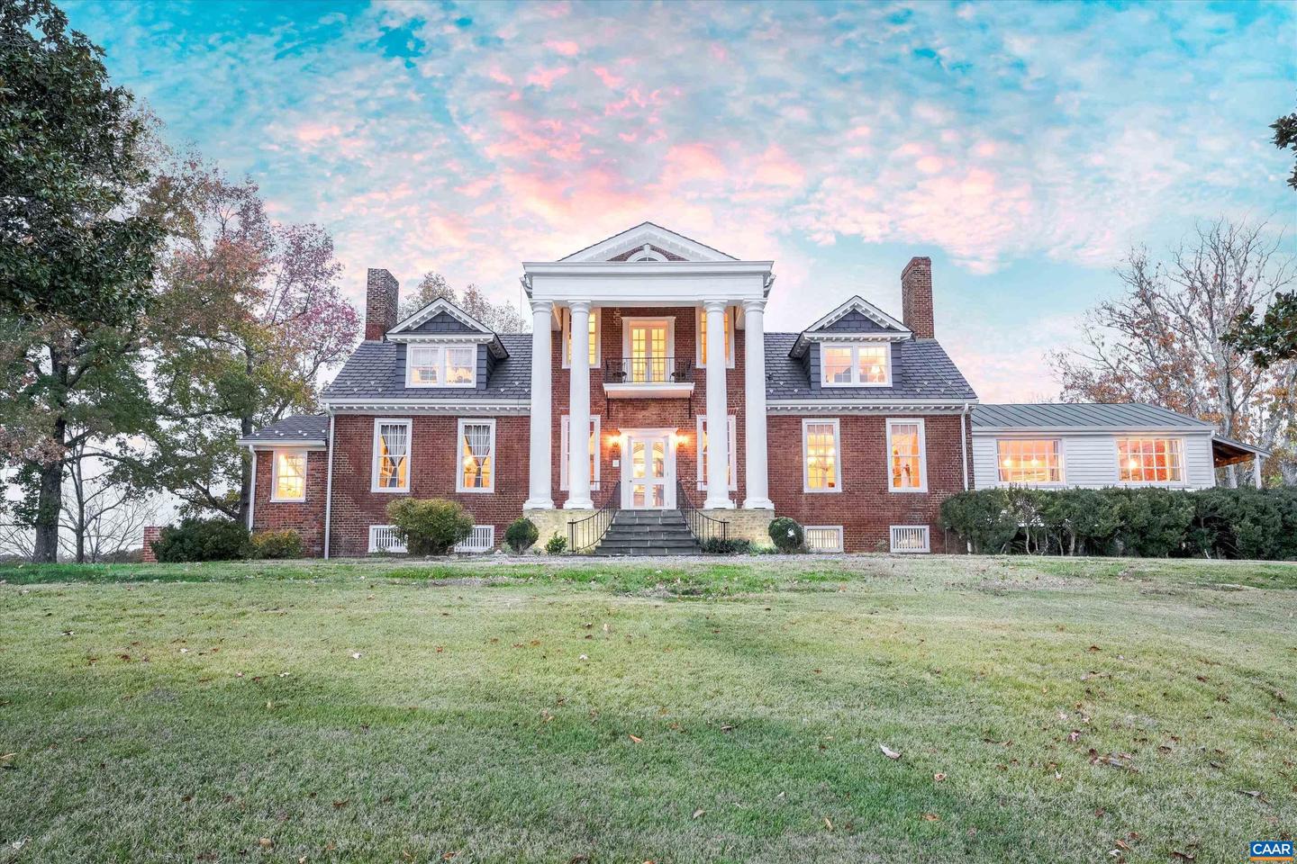 1843 CABELL RD, WINGINA, Virginia 24599, 7 Bedrooms Bedrooms, ,4 BathroomsBathrooms,Residential,For Sale,1843 CABELL RD,667690 MLS # 667690