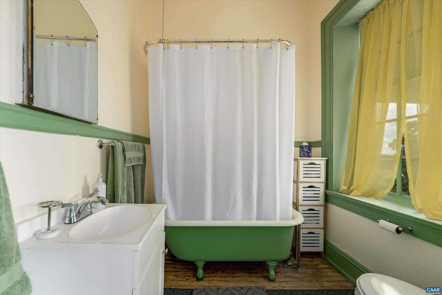 1843 CABELL RD, WINGINA, Virginia 24599, 7 Bedrooms Bedrooms, ,4 BathroomsBathrooms,Residential,For Sale,1843 CABELL RD,667690 MLS # 667690