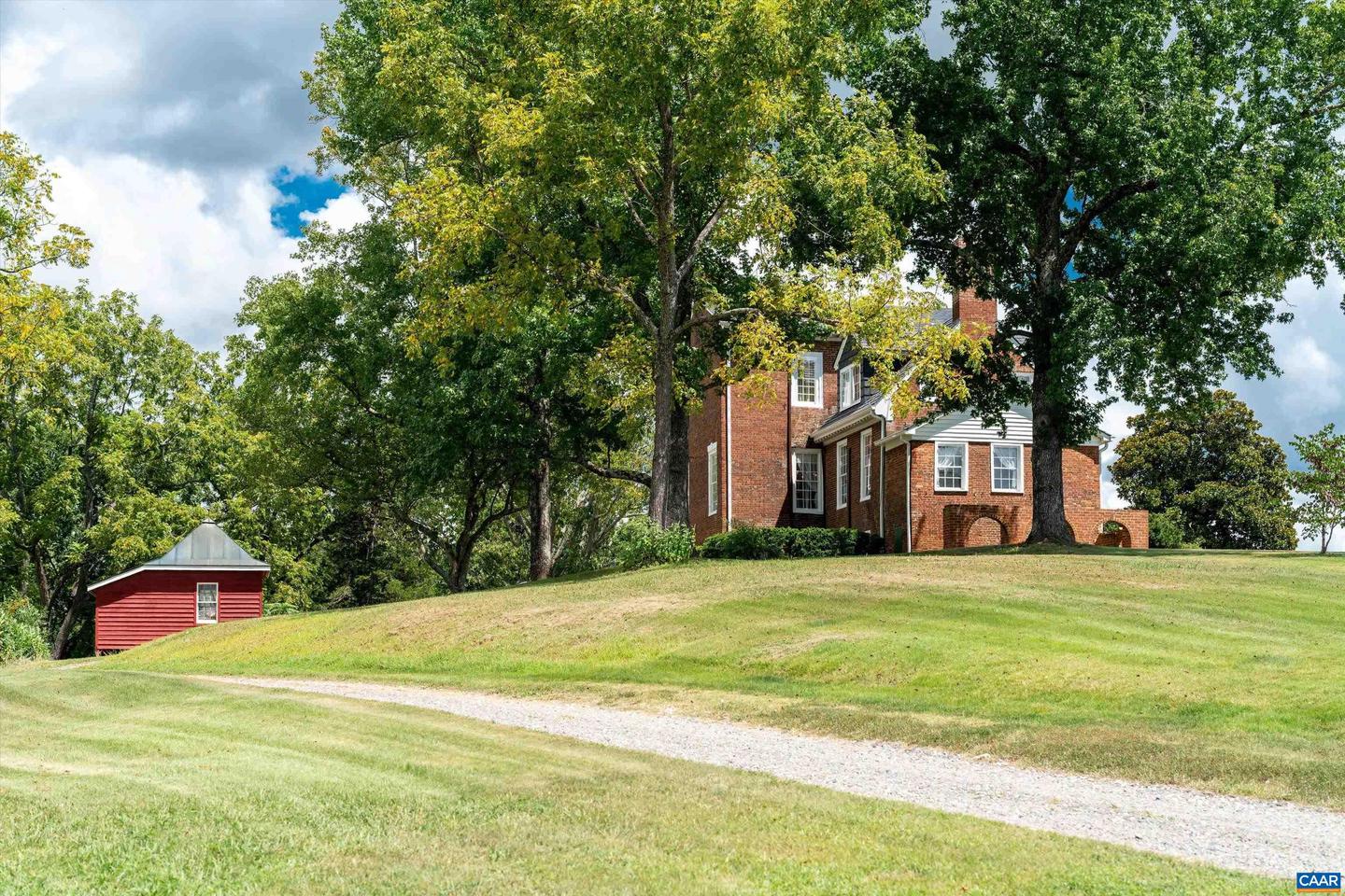 1843 CABELL RD, WINGINA, Virginia 24599, 7 Bedrooms Bedrooms, ,4 BathroomsBathrooms,Residential,For Sale,1843 CABELL RD,667690 MLS # 667690