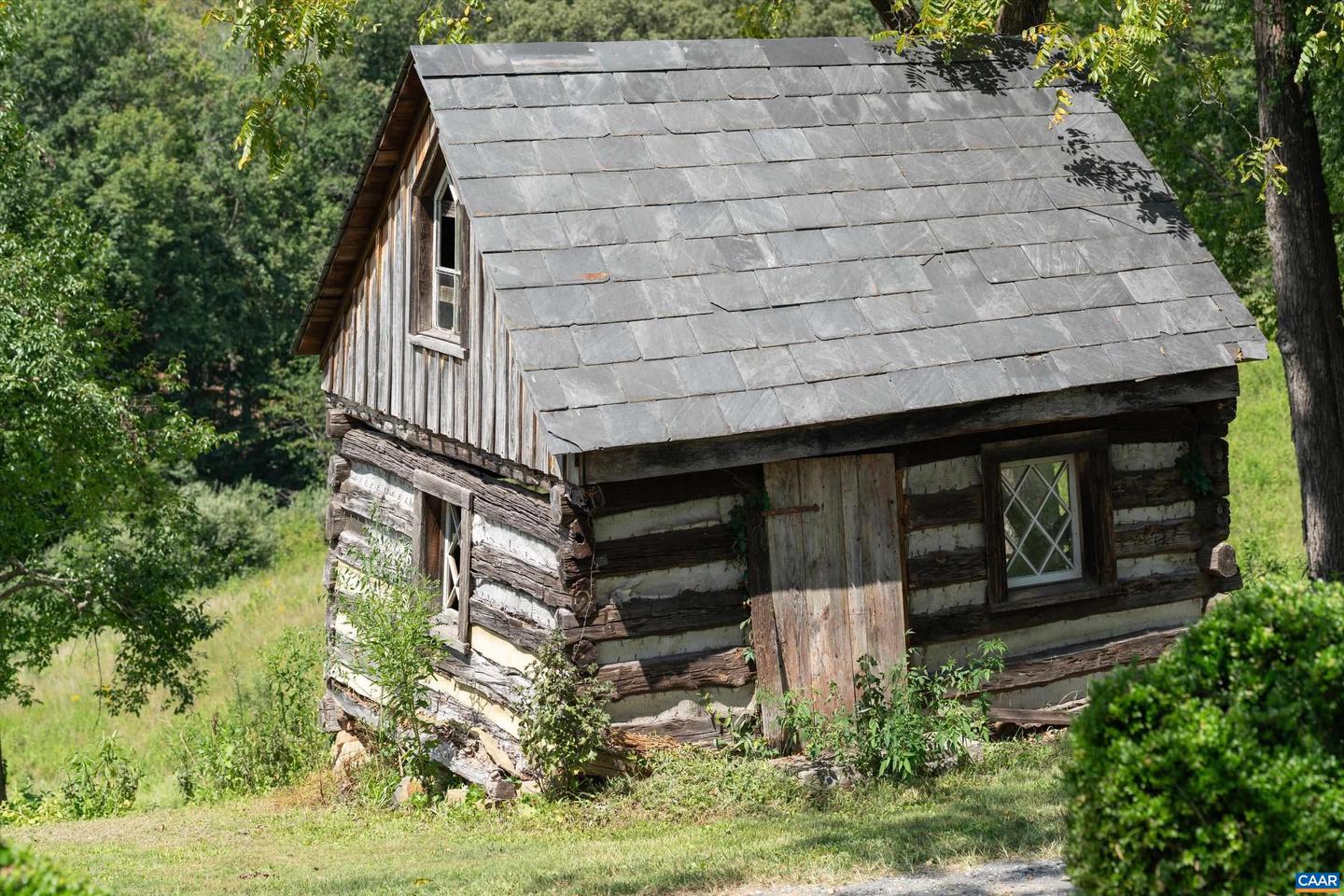 1843 CABELL RD, WINGINA, Virginia 24599, 7 Bedrooms Bedrooms, ,4 BathroomsBathrooms,Residential,For Sale,1843 CABELL RD,667690 MLS # 667690